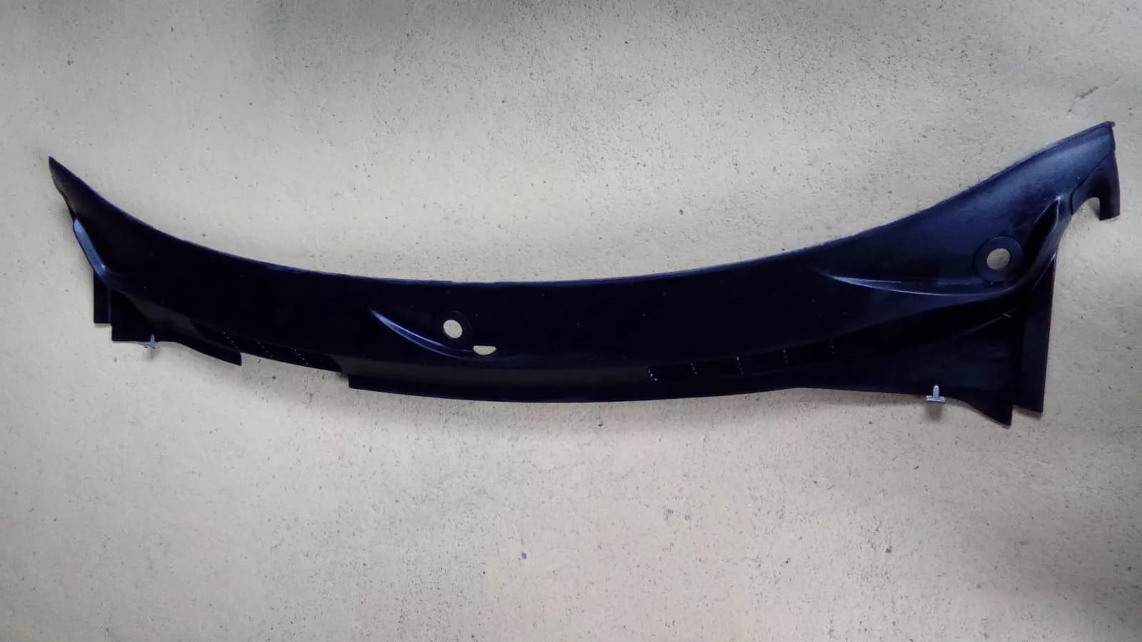 SAAB 9-3 windshield cover part no: 4916813 year: 2002