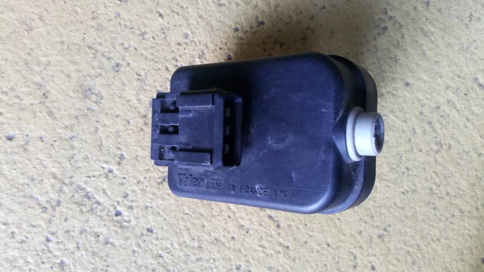 SAAB 9-5 headlight range adjustment actuator Part no: 4787792 year: 1998-2001