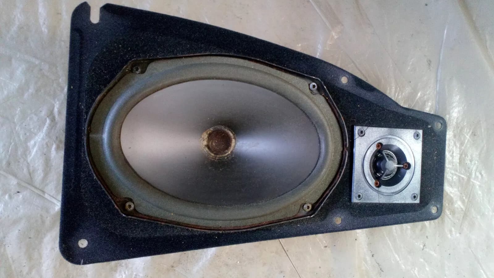 SAAB 9000 CS loudspeaker rear left, right part no :4109047, 41090039 year:1996