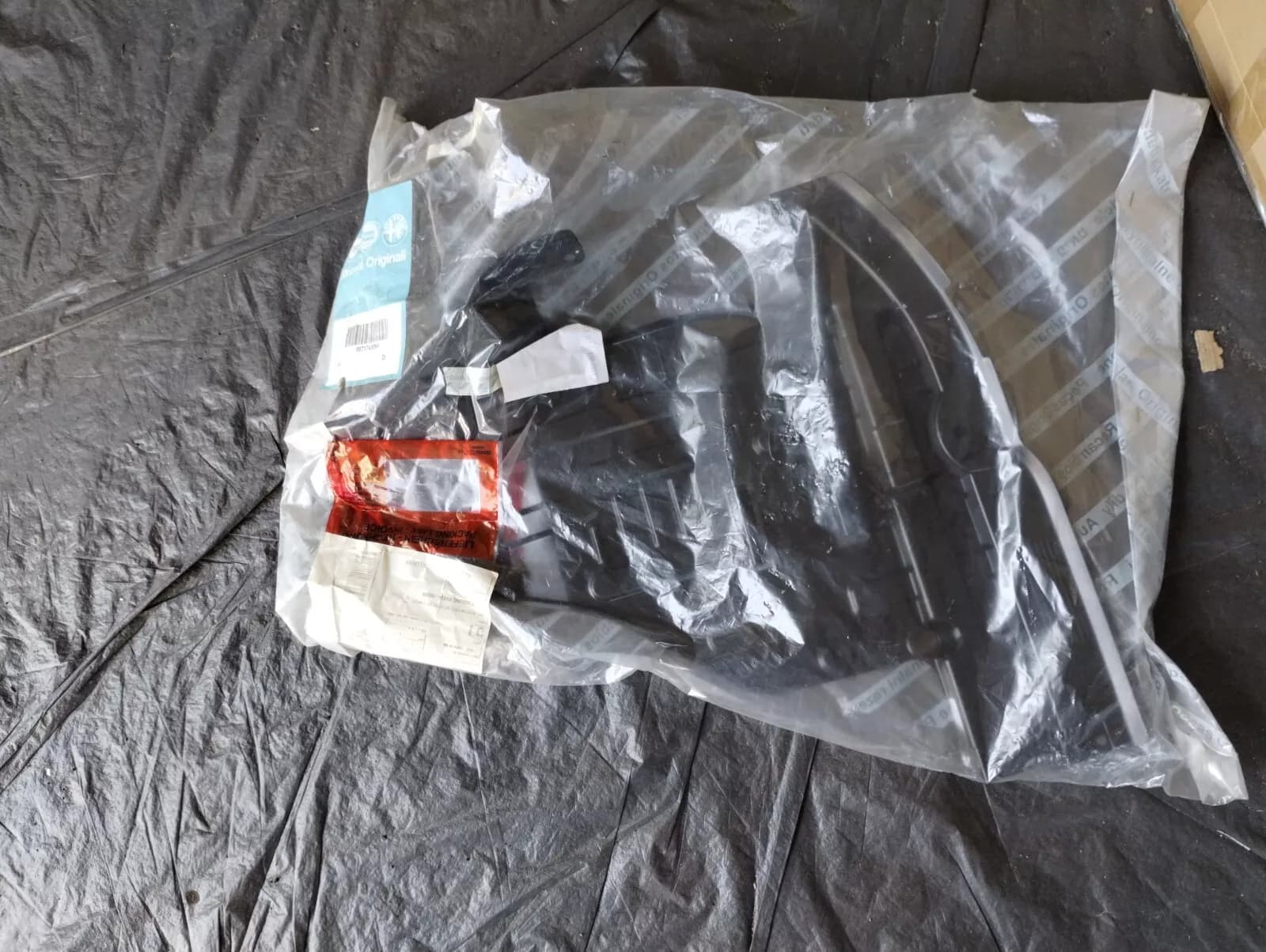 Genuine Fiat Sedici underside guard No : 71743066