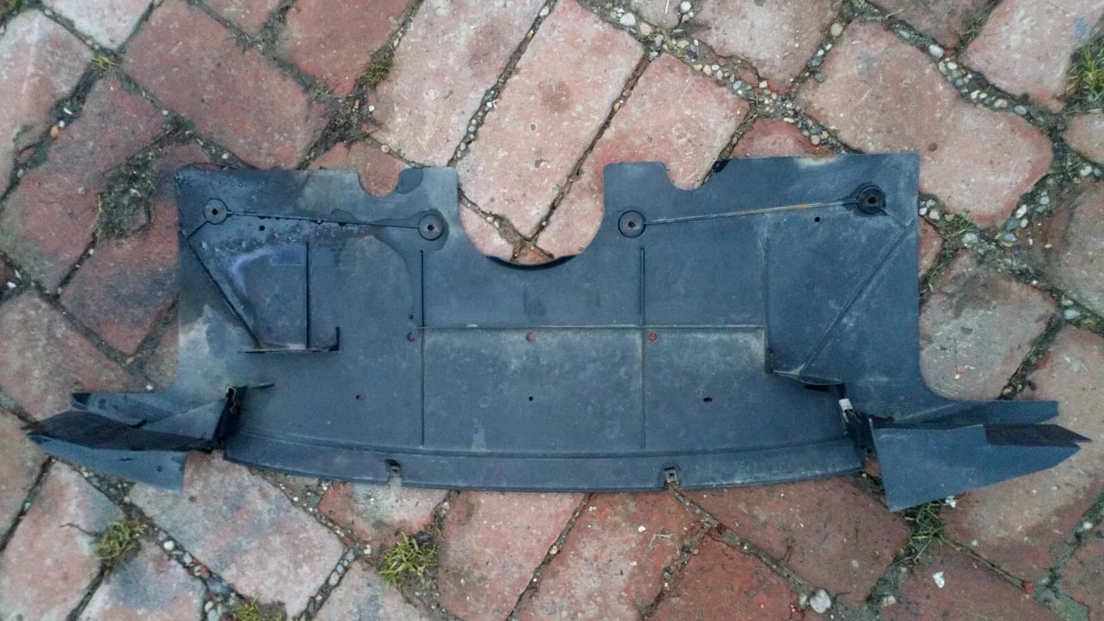 Saab 9-5 front bumper cover year: 1998-03 part no: 4593281
