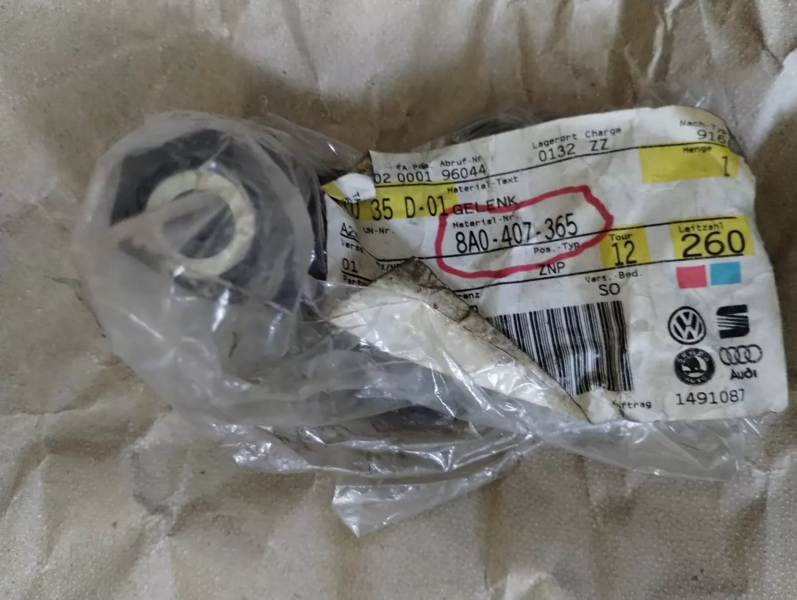 Genuine Volkswagen, Audi Ball Joint 2 Pcs No: 8A0407365