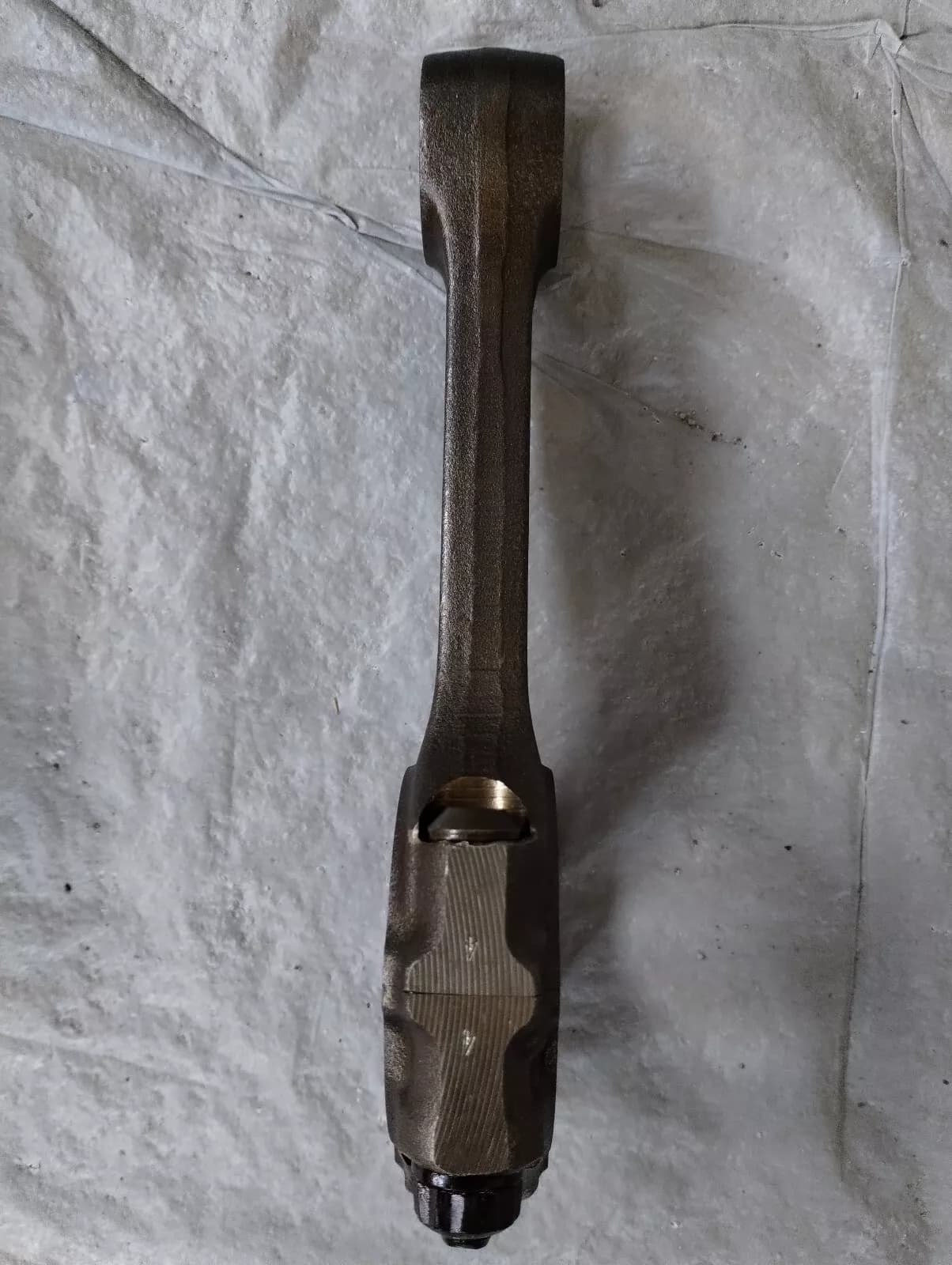 SAAB 900, 9-3, 9000 2 0T B204E connecting rod, part no :9165374 "4"