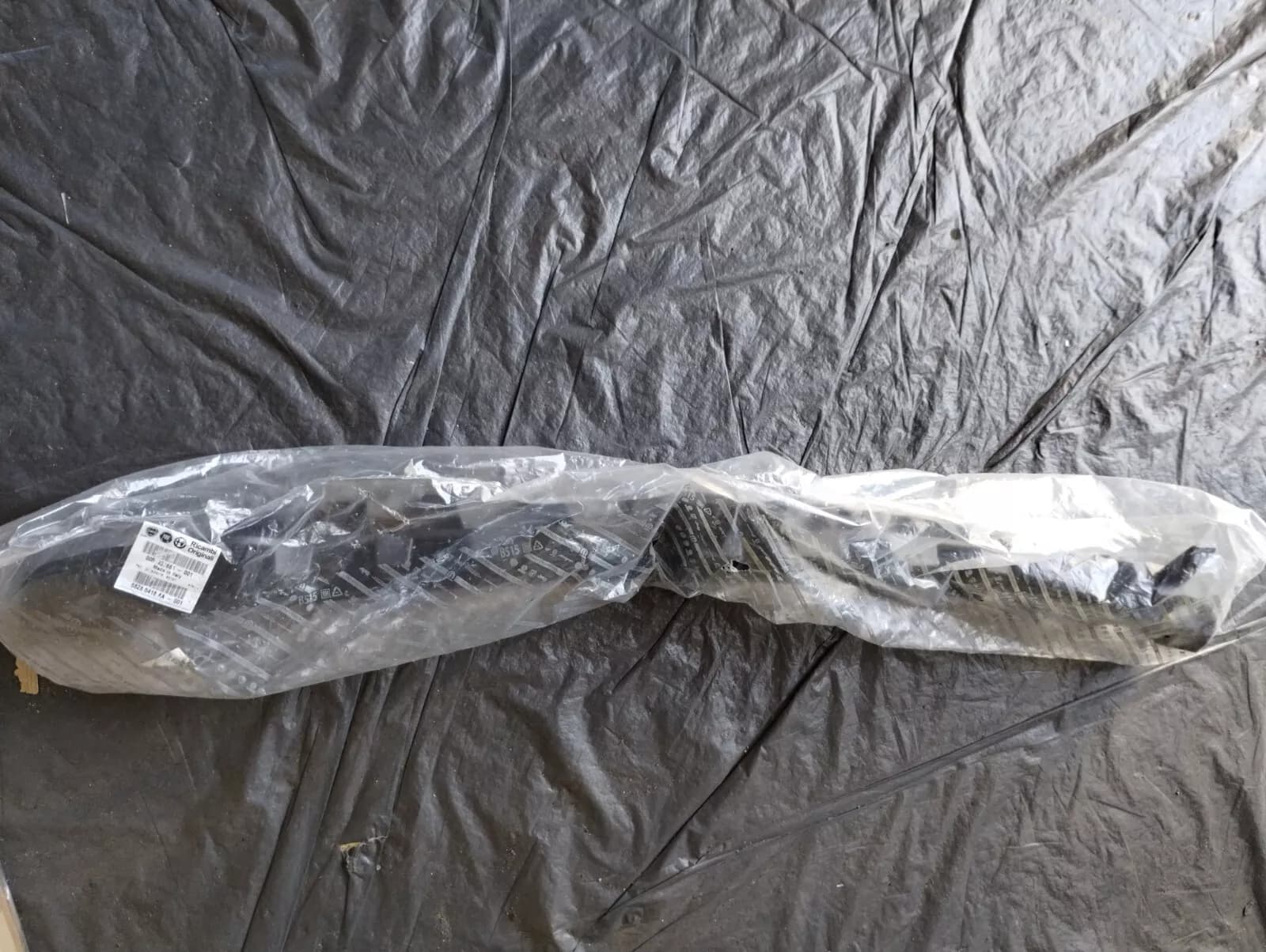 Genuine Fiat 500X Bumper holder, bracket No: 51937661