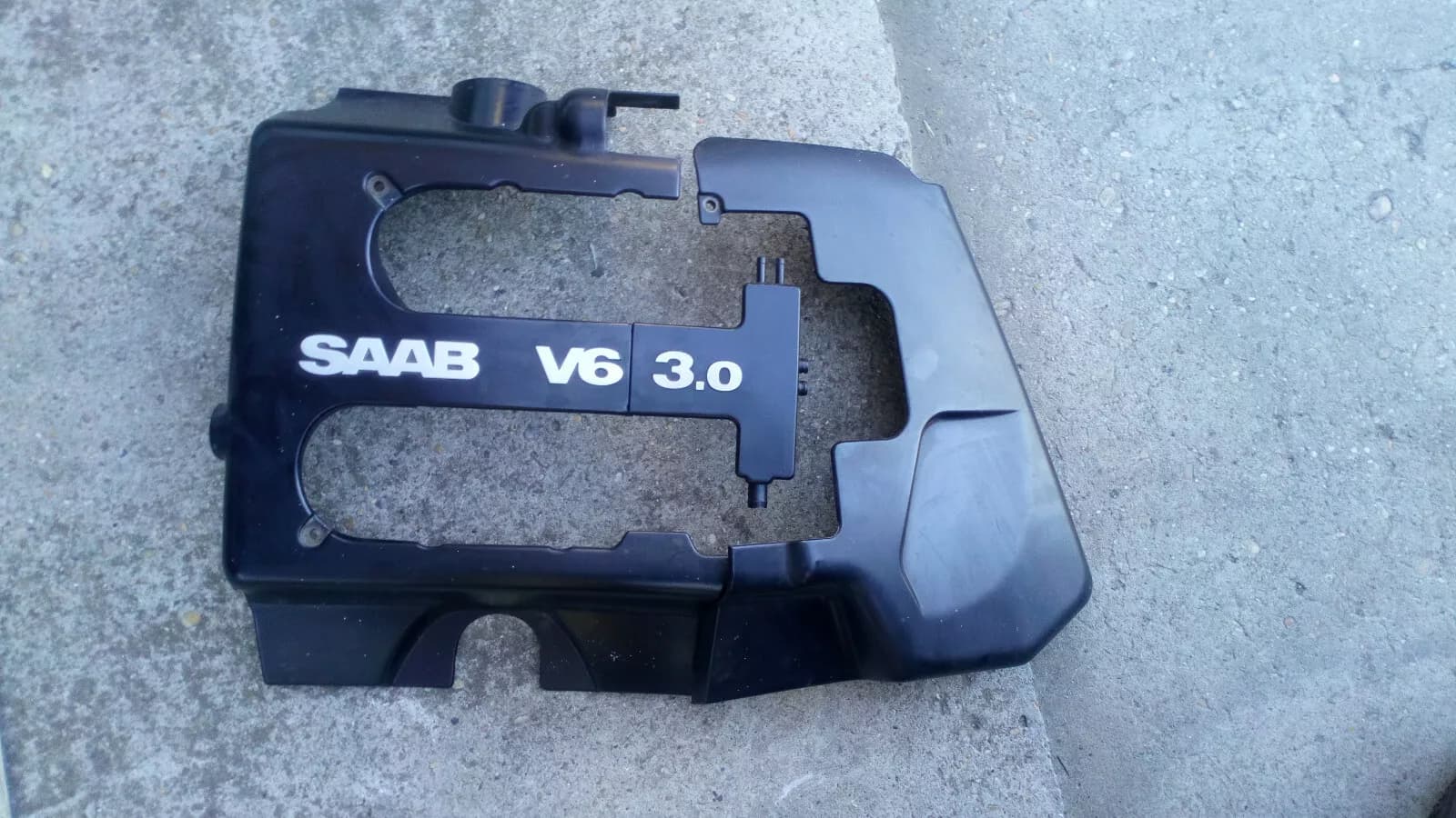SAAB 9000 3 0 cowling engine part no:4528154, 4671772