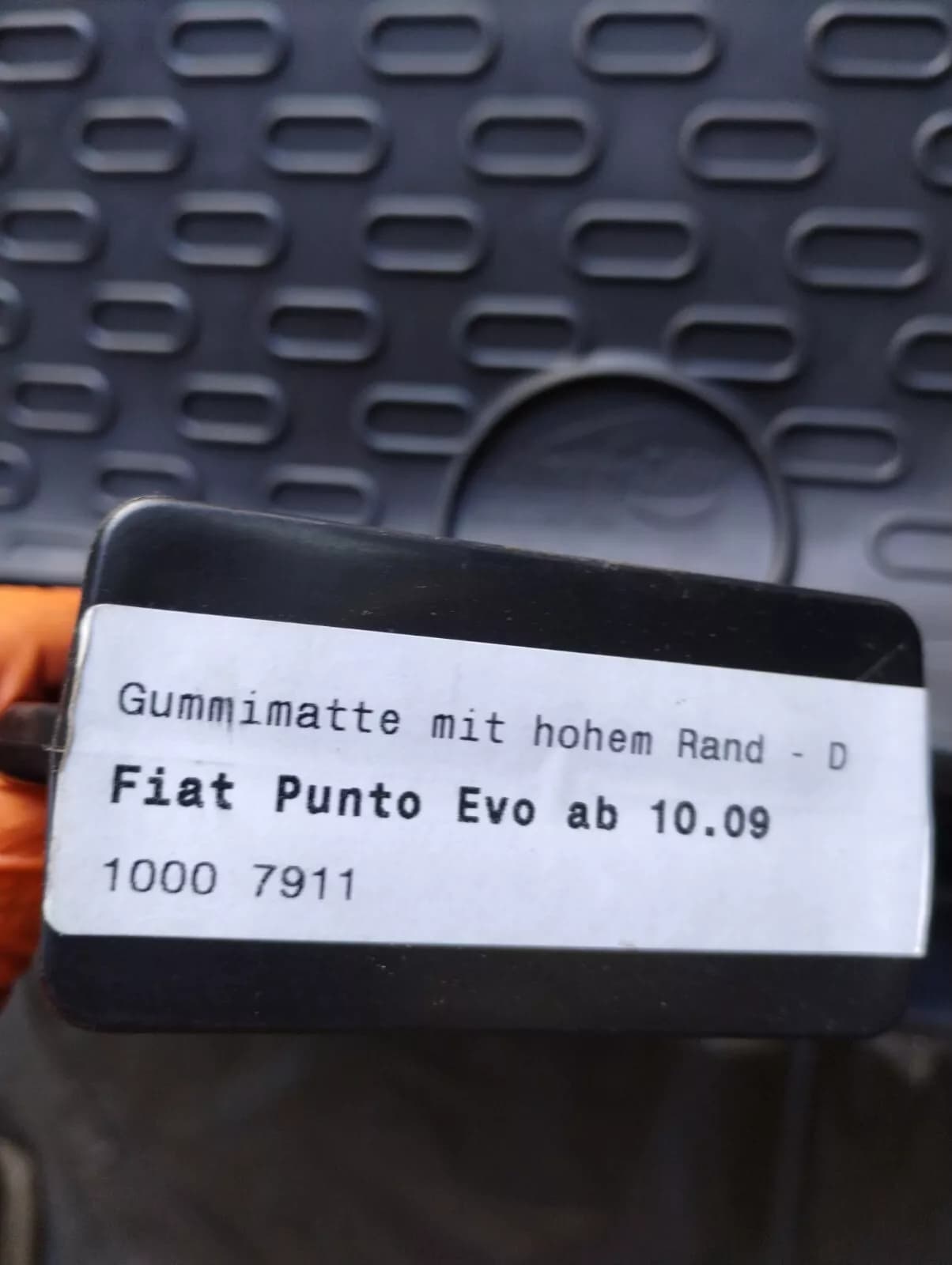 FIAT PUNTO EVO floor mats NR: 10007911