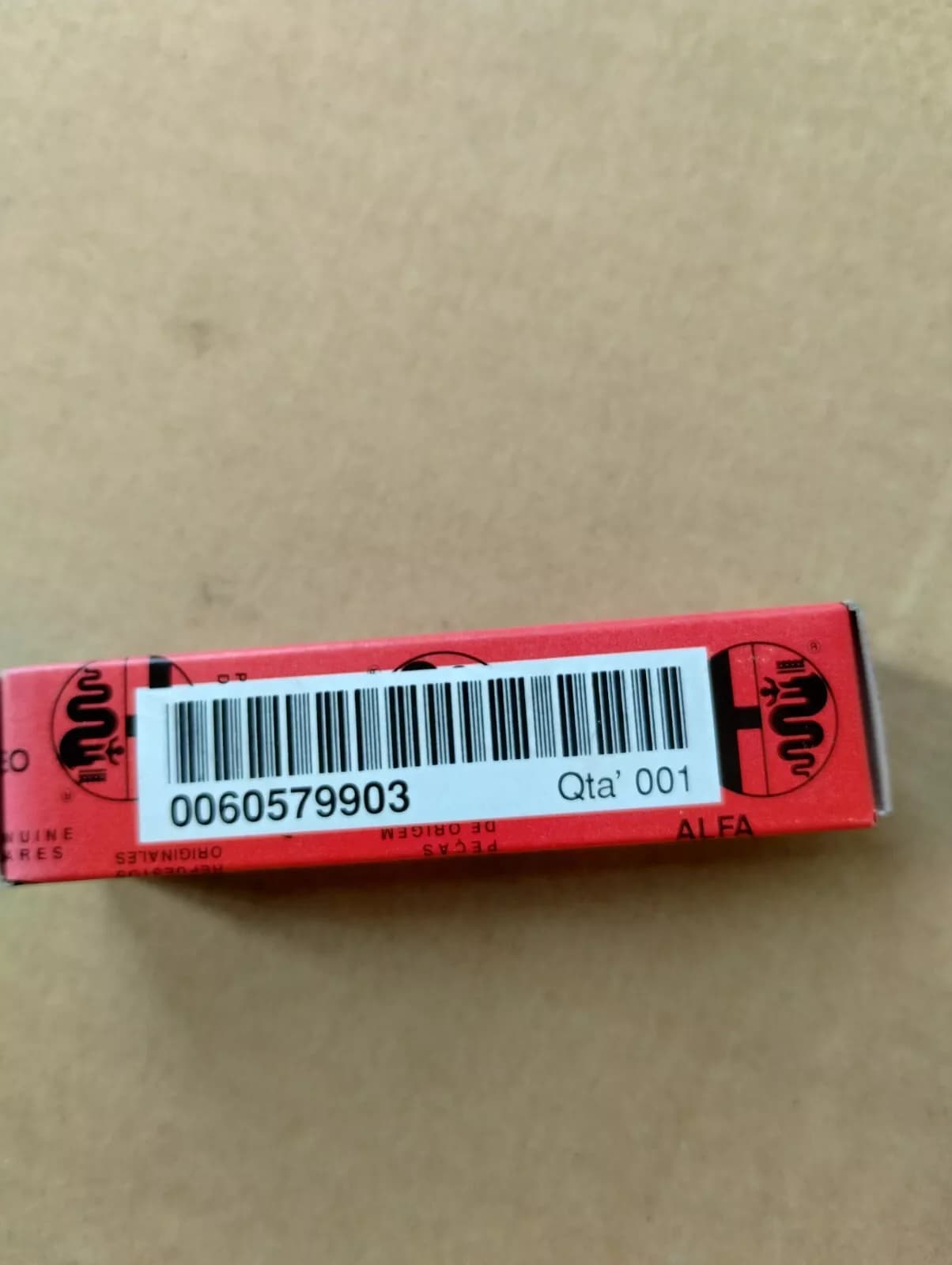 Genuine Alfa Romeo Spark plug 4pcs No : 60579903