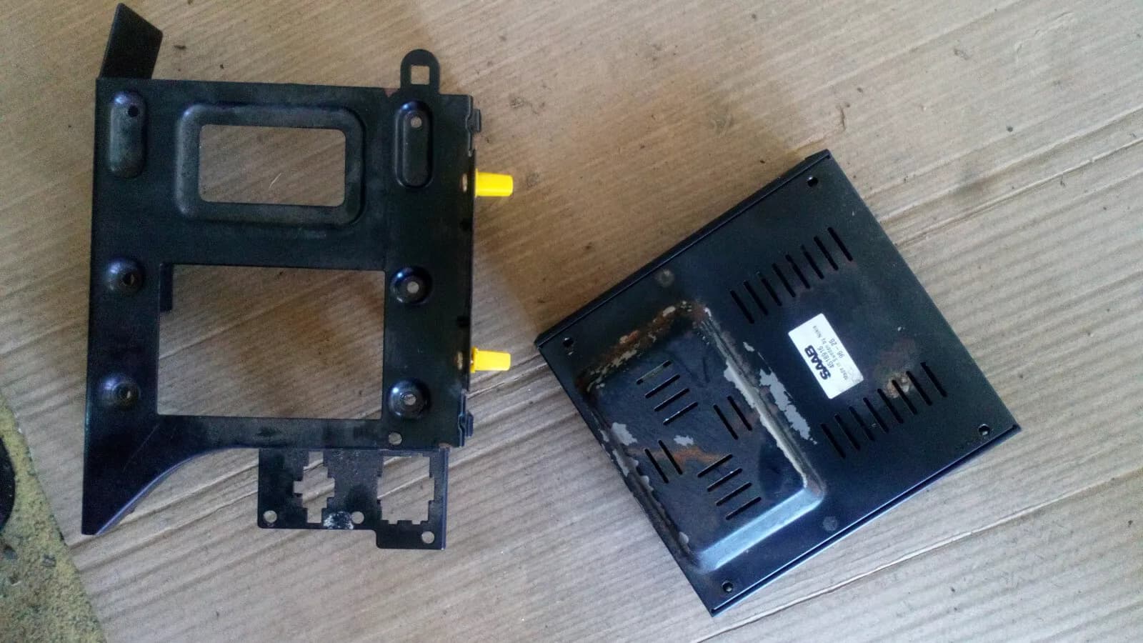 Saab 9000 Amplifier Original Part No: 4518916