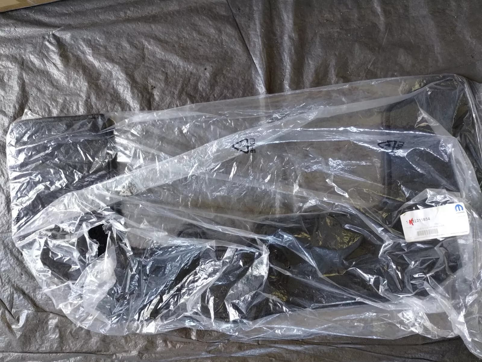 Genuine Fiat, Freemont floor mat No : K82211854