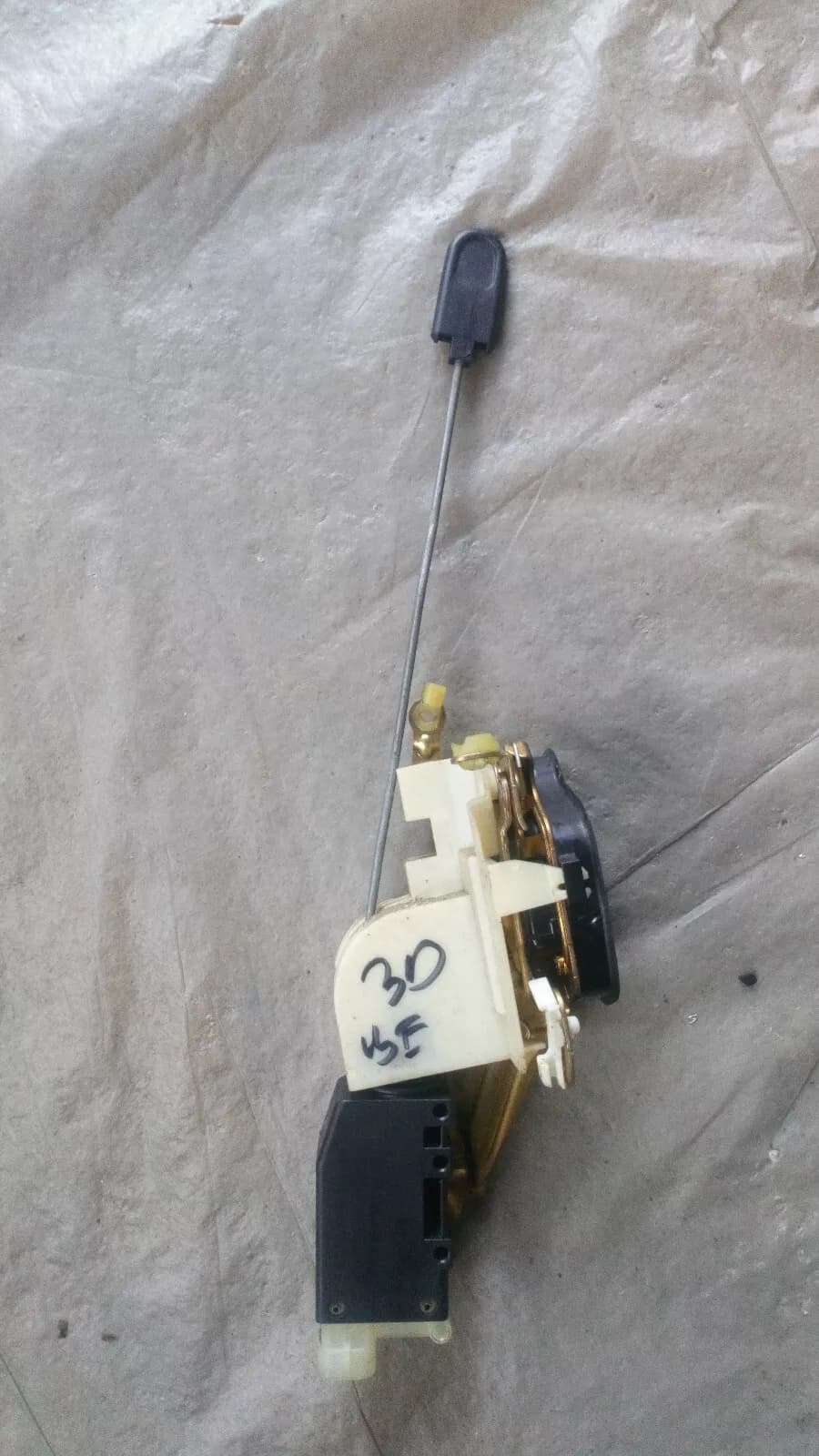 Saab 900, 9-3 Coupe Door lock front left, no:605330