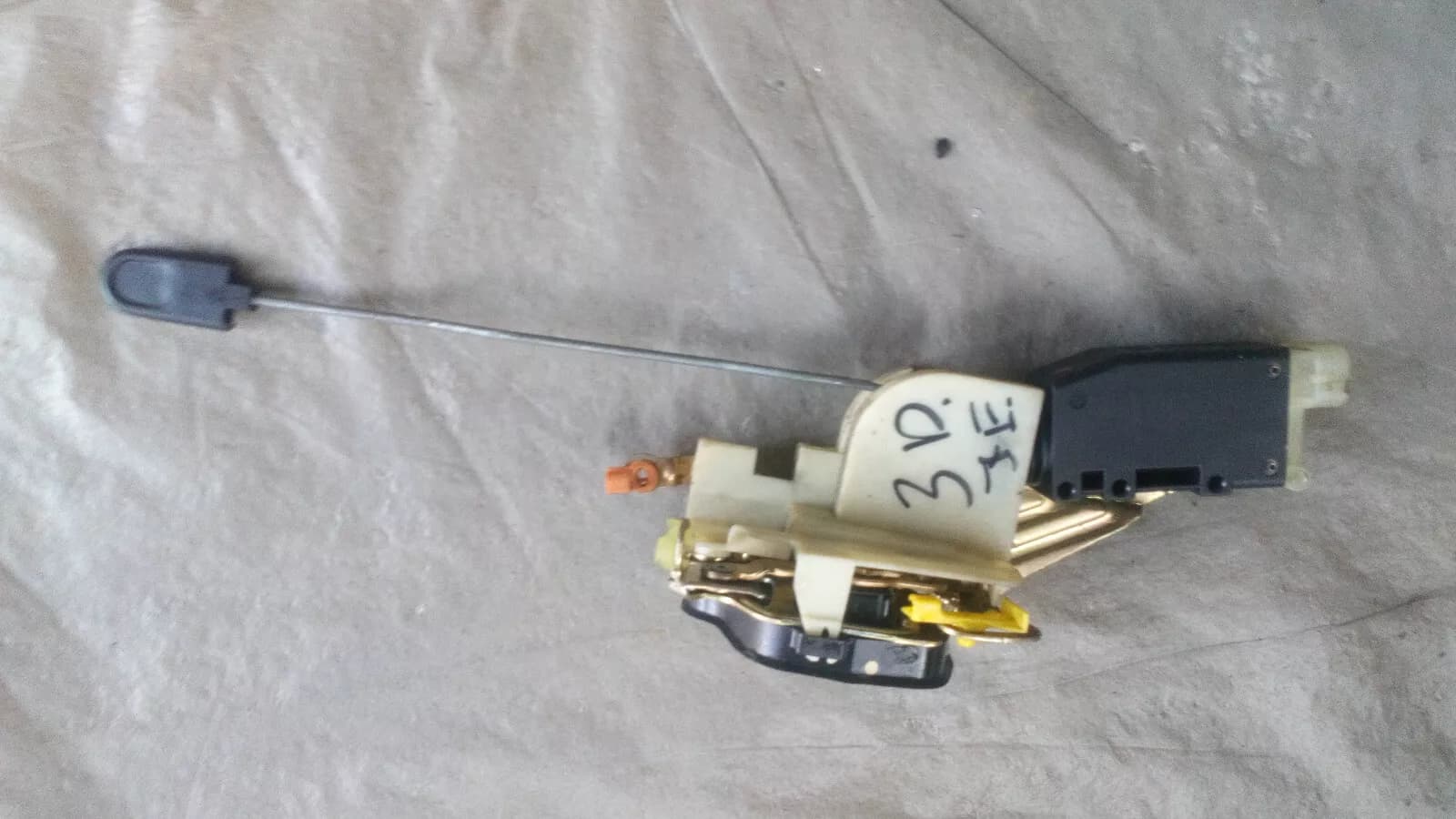 Saab 900, 9-3 Coupe Door lock front right, no: 605328