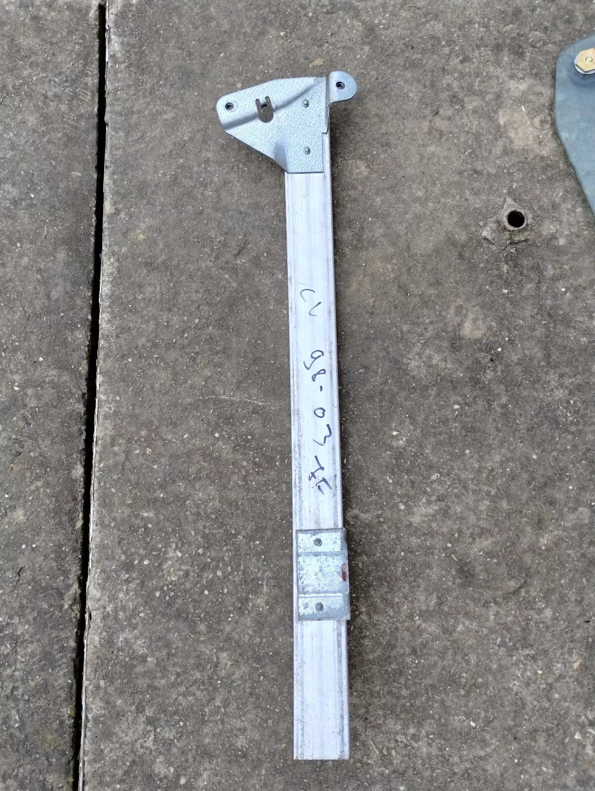 Saab 900, 9-3 convertible Fork guide rail No:4370243