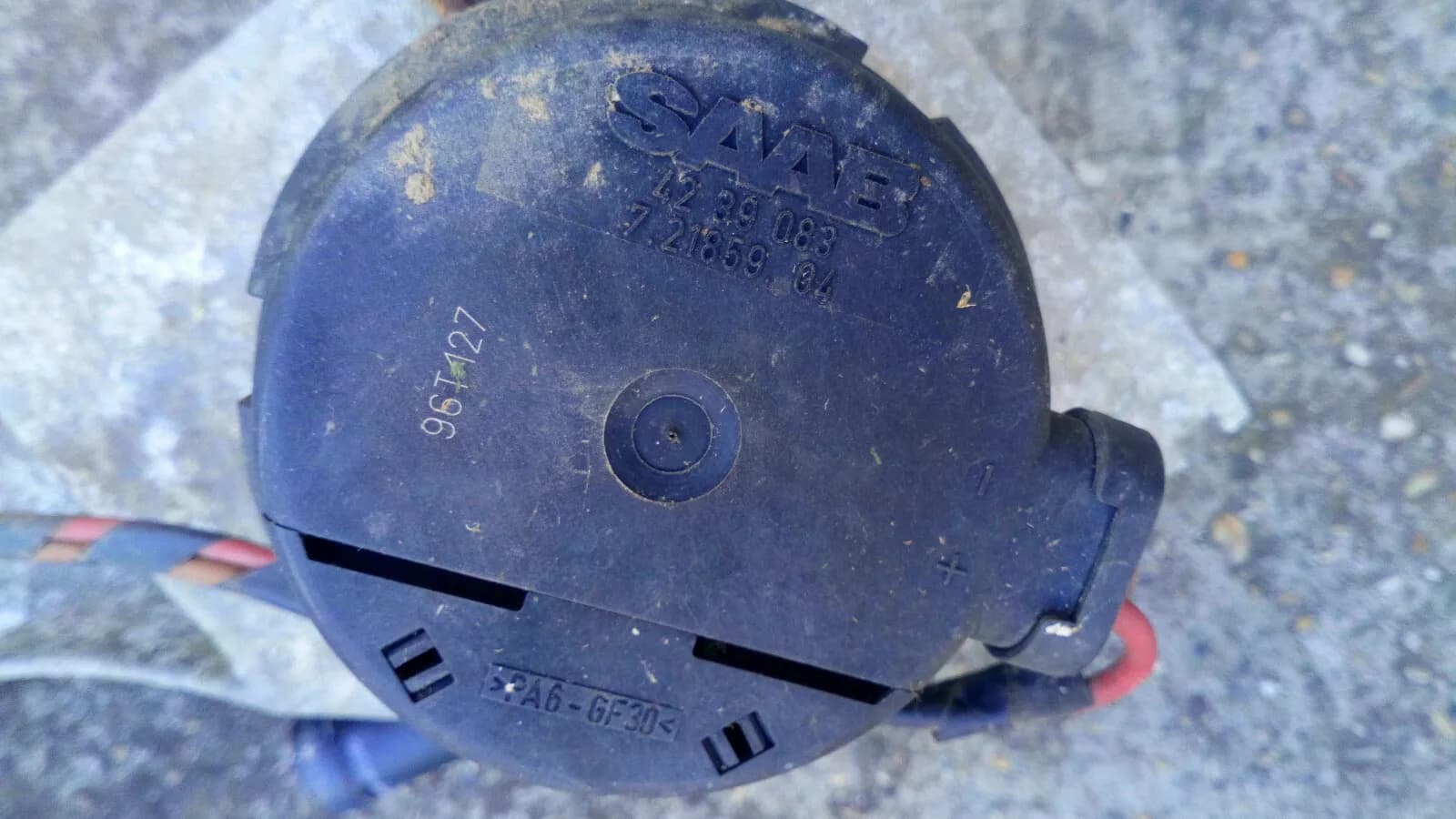 Saab 9000,900NG secondary air pump part no:4239083 year:1994-98