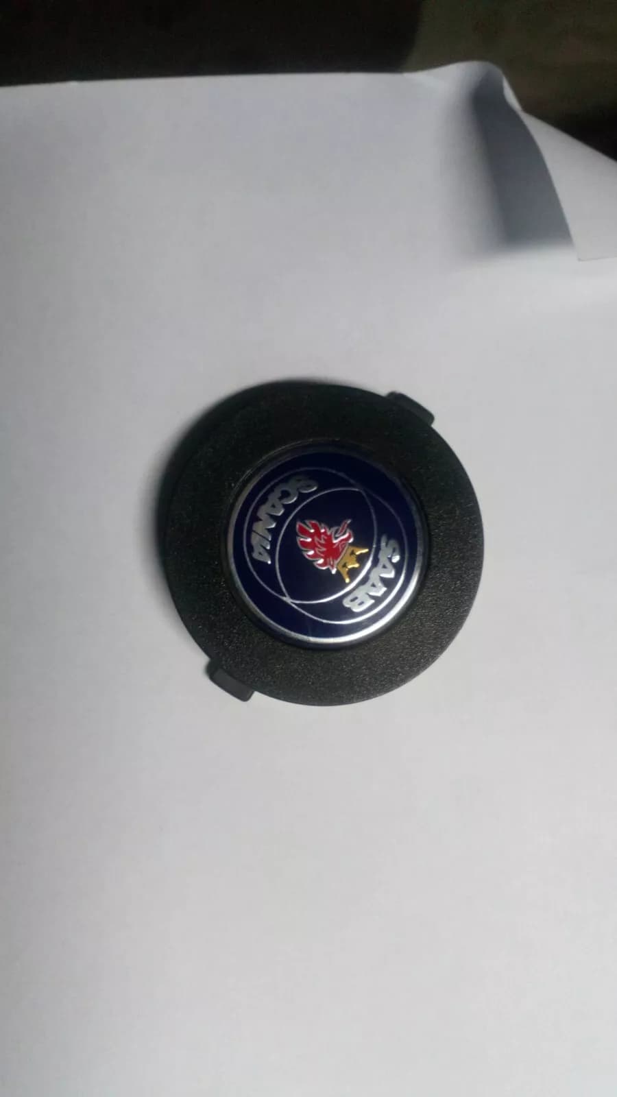 Saab 900, 9000 emblem part no: 8989659