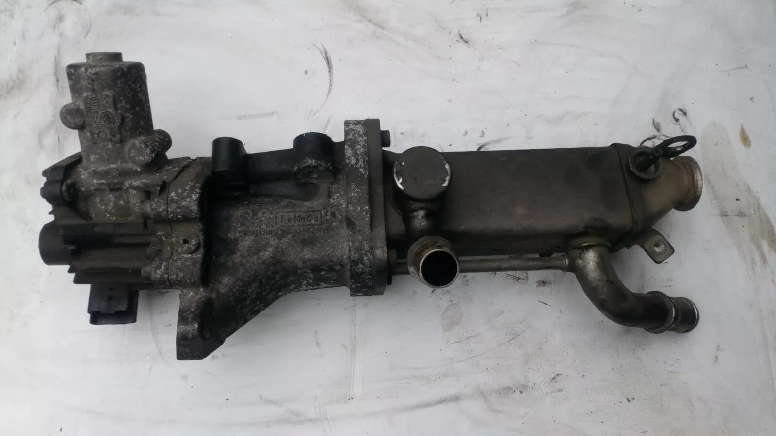 Peugeot 2 2HDI 170PS EGR valve with radiator part no:9656911780