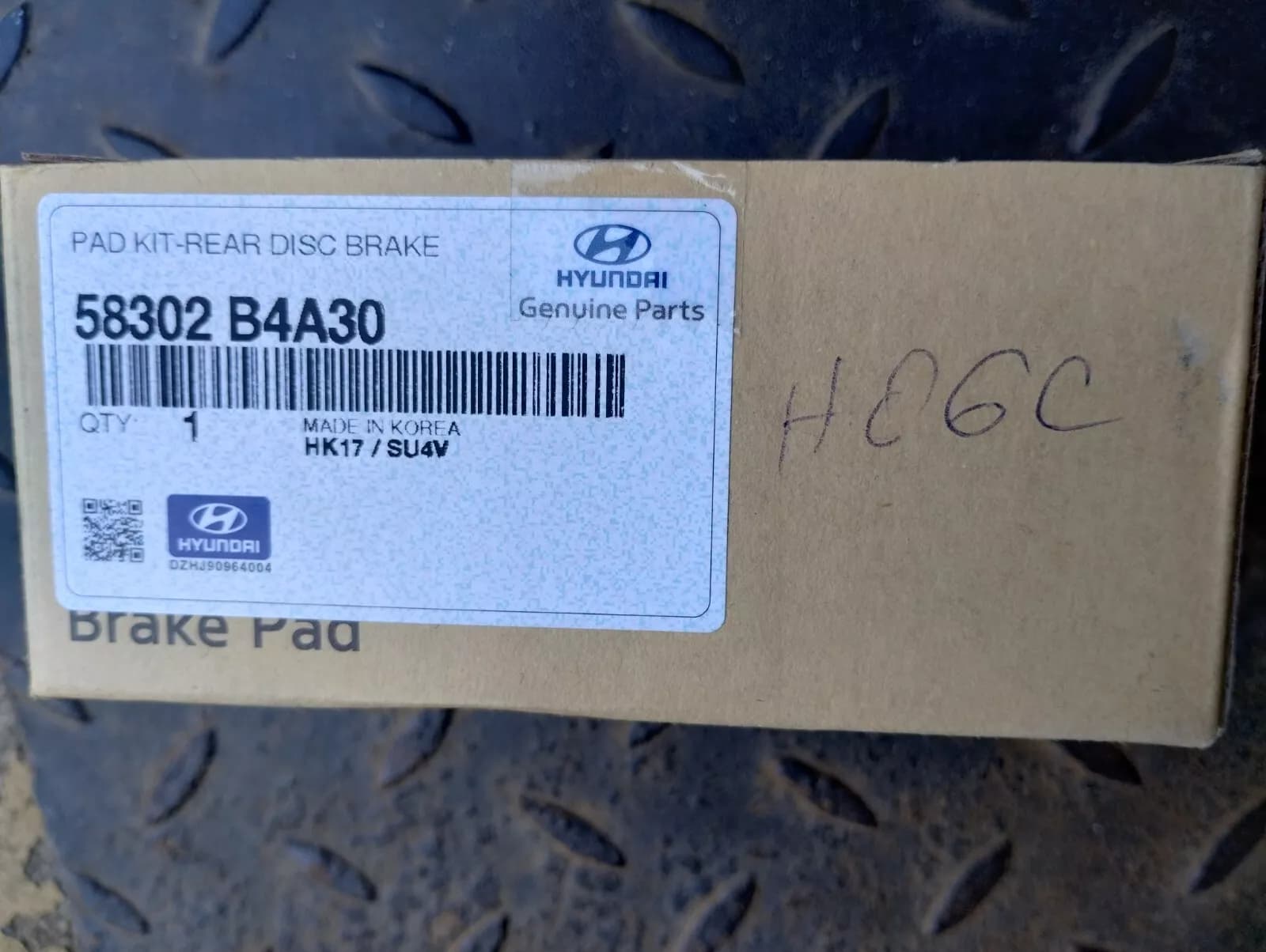 HYUNDAI Genuine PAD KIT-REAR DISC BRAKE No: 58302B4A30