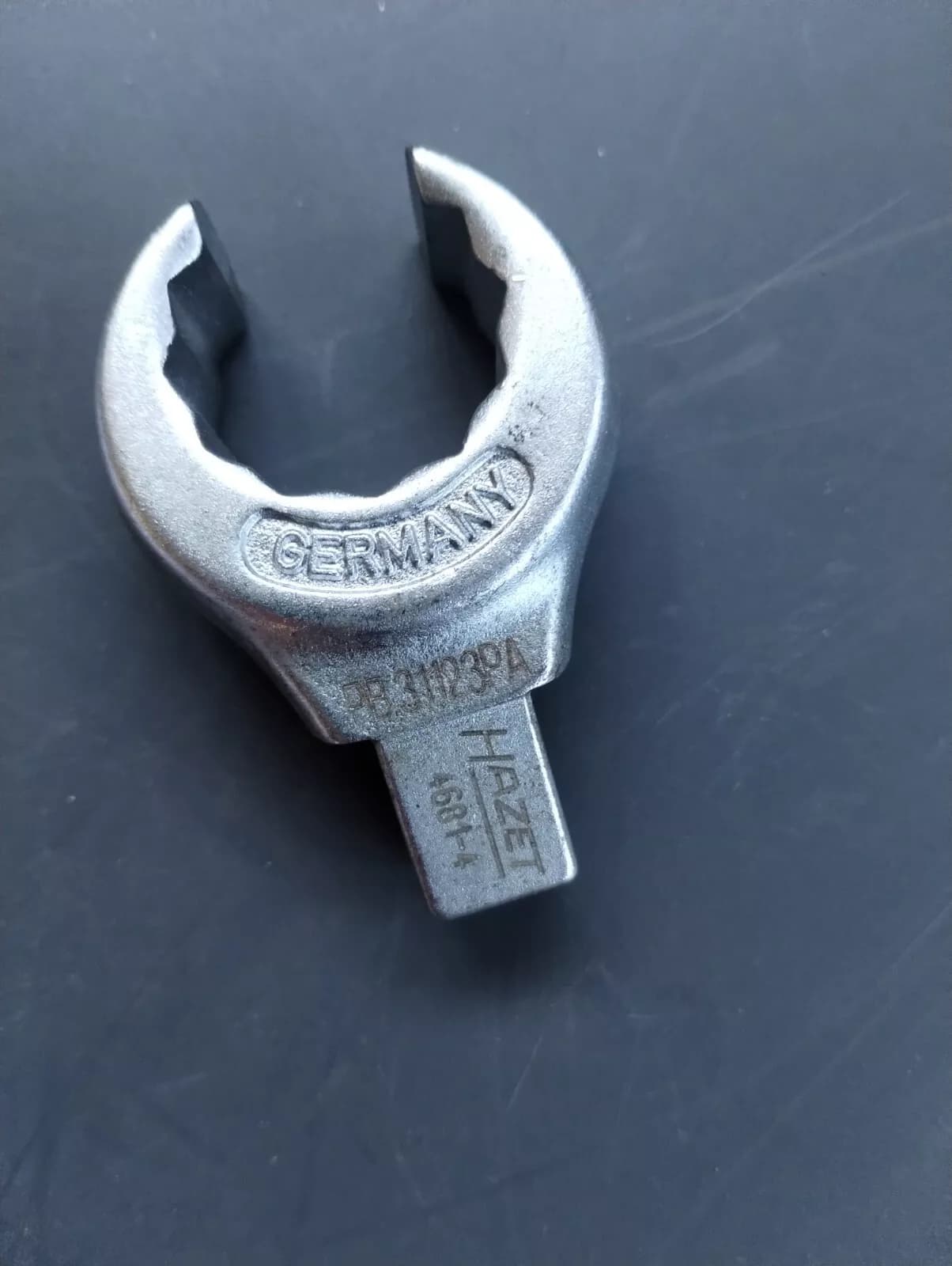 NEW BENTLEY genuine SOCKET no:PB31123PA