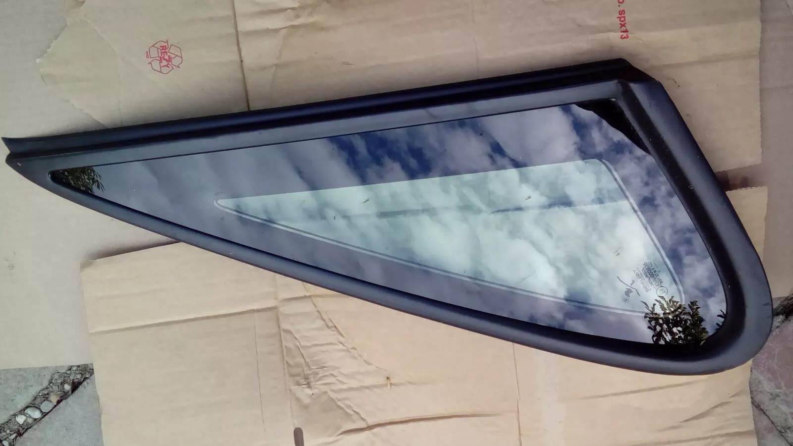 Saab 9-3 side window rear right Year 2001