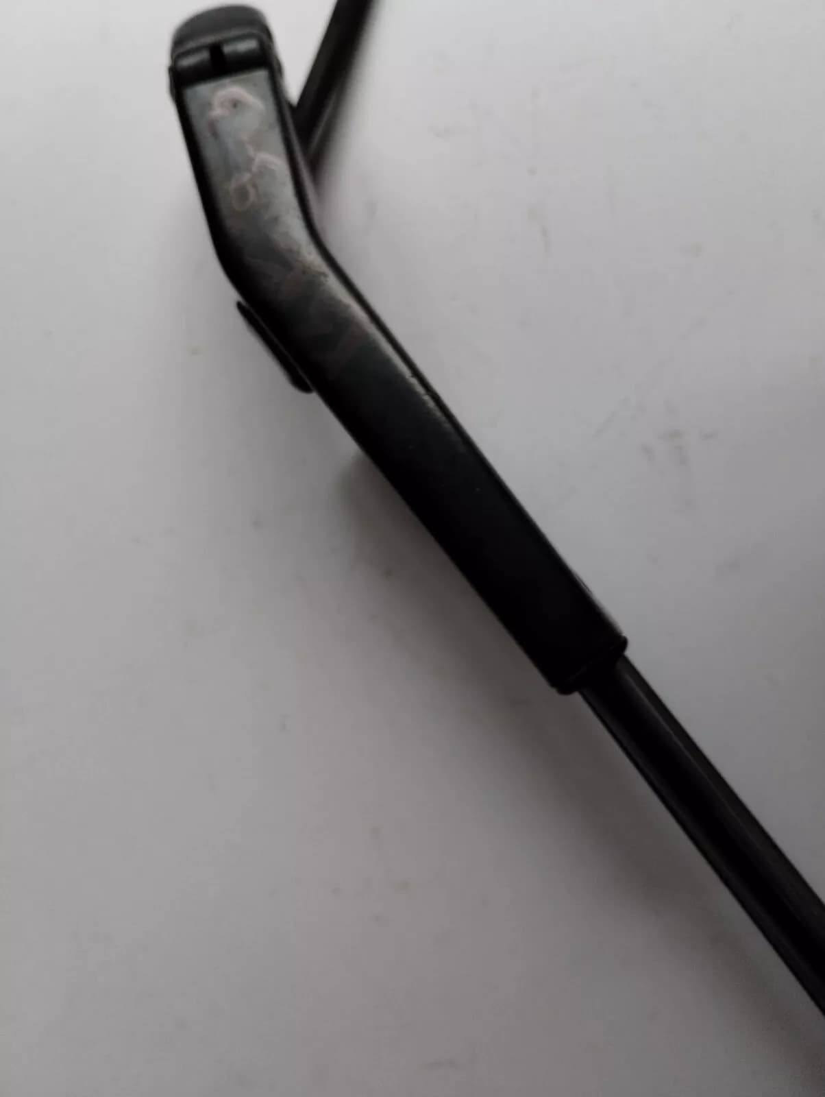 SAAB 900, 9-3 , Wiper arm left, windshield wiper left, part no : 4250205