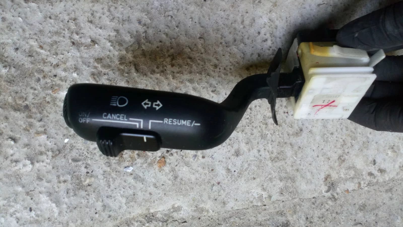 SAAB 9-3 turn signal switch with cruise control Teilenr:5354147 Bj:2002