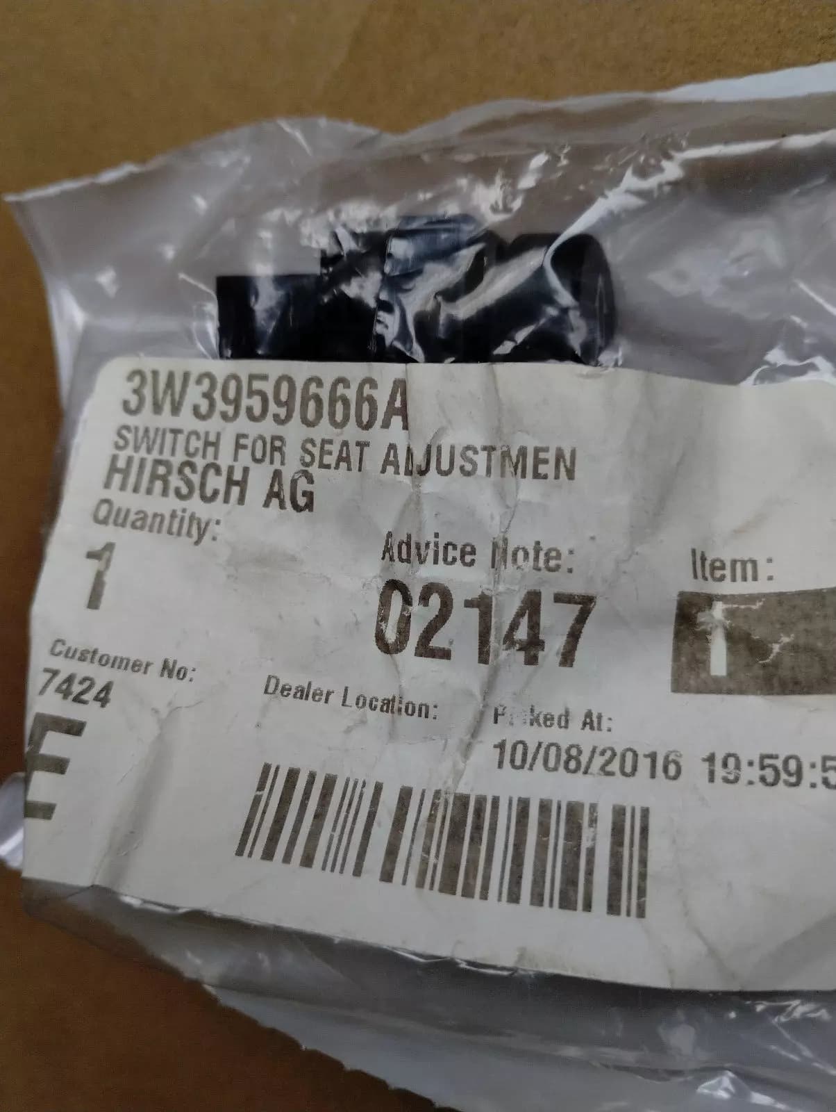 ORIGINAL BENTLEY SWITCH FOR SEAT ADJUSTMEN 1 PCS no: 3W3959666A