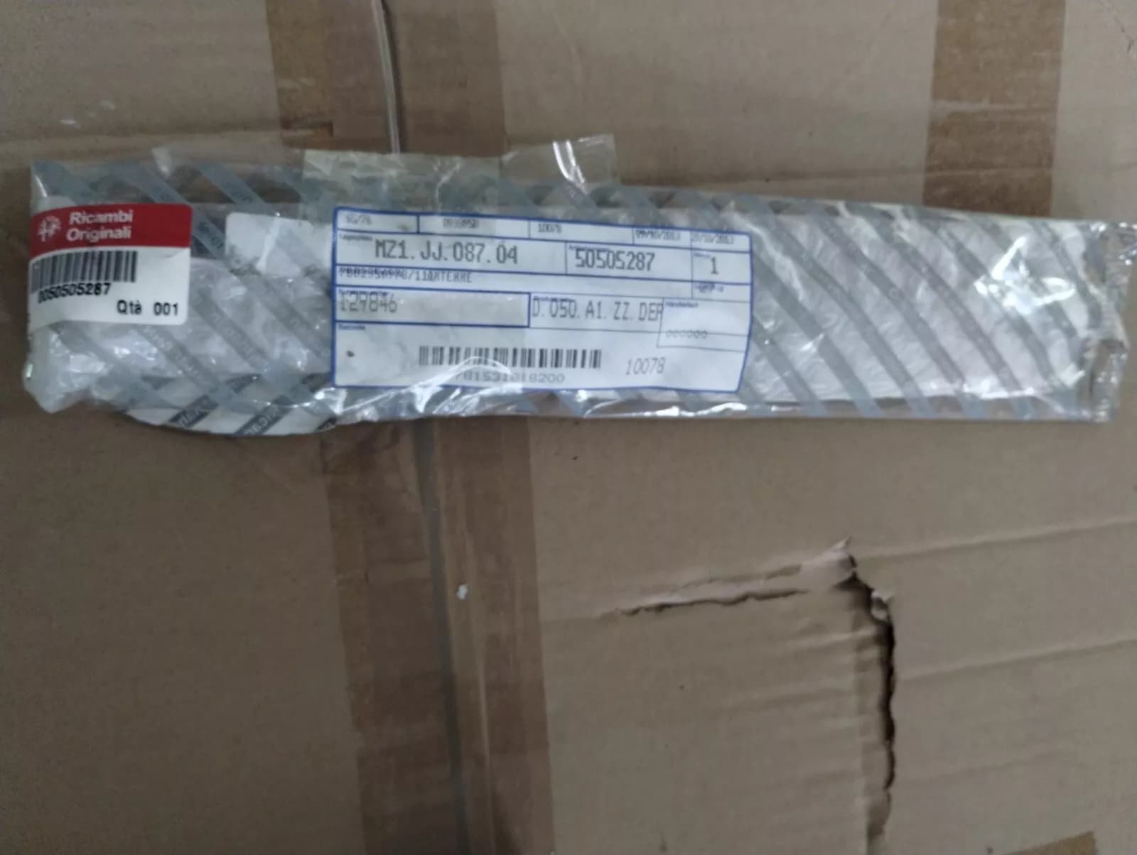 Genuine Alfa Romeo 159 Antenna No : 50505287