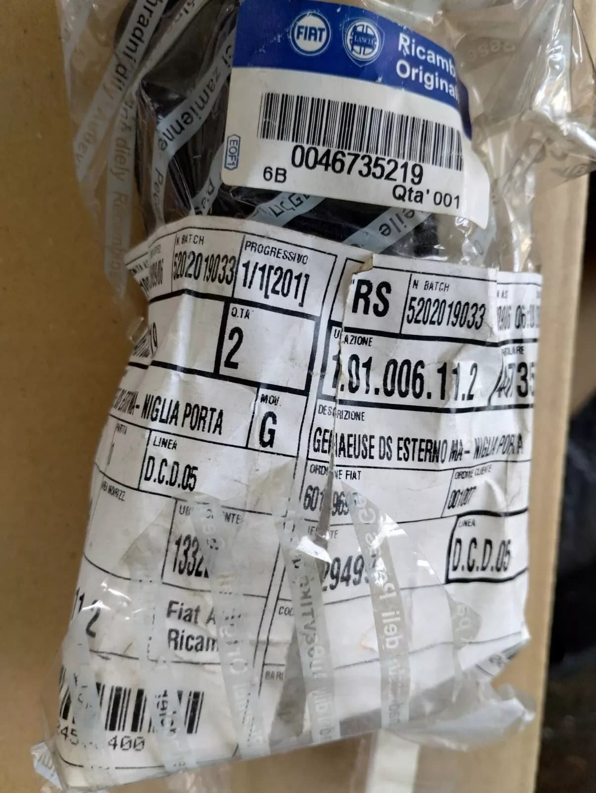 Genuine FIAT BARCHETTA RIGHT HANDLE RIM No : 46735219