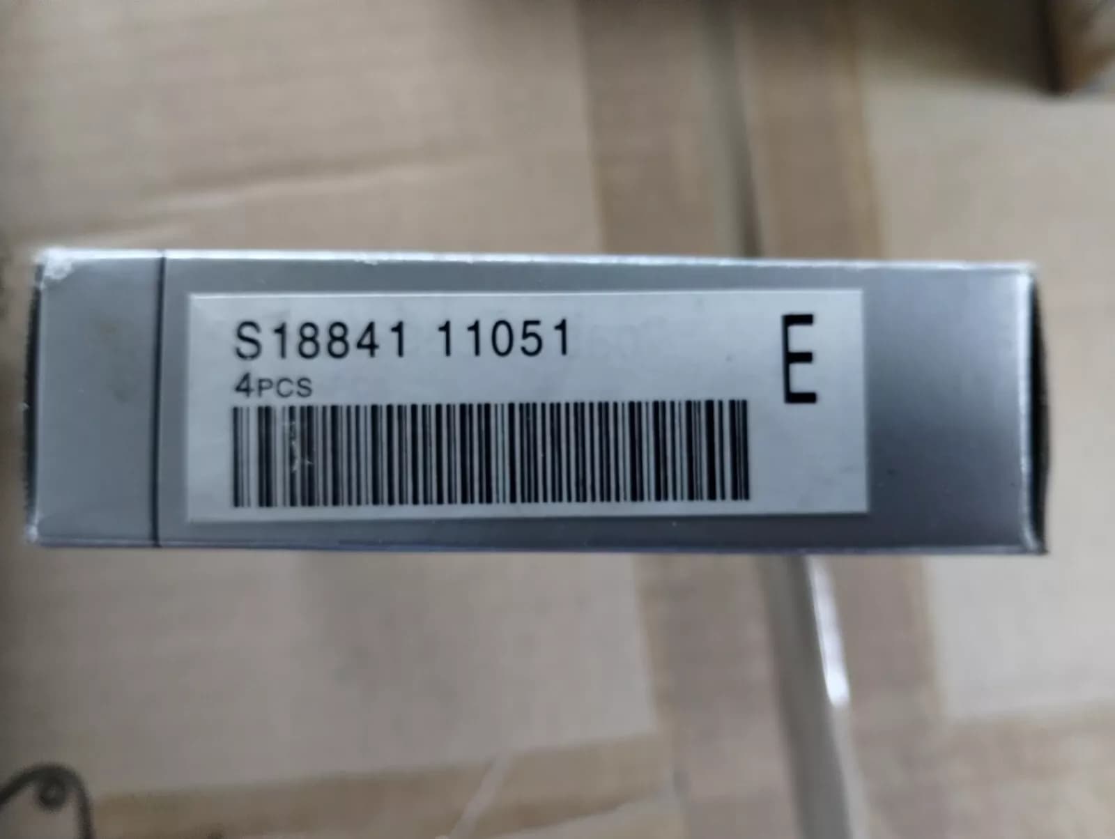 Genuine MOBIS, PLUG ASSY-SPARK 4 pcs no: S1884111051