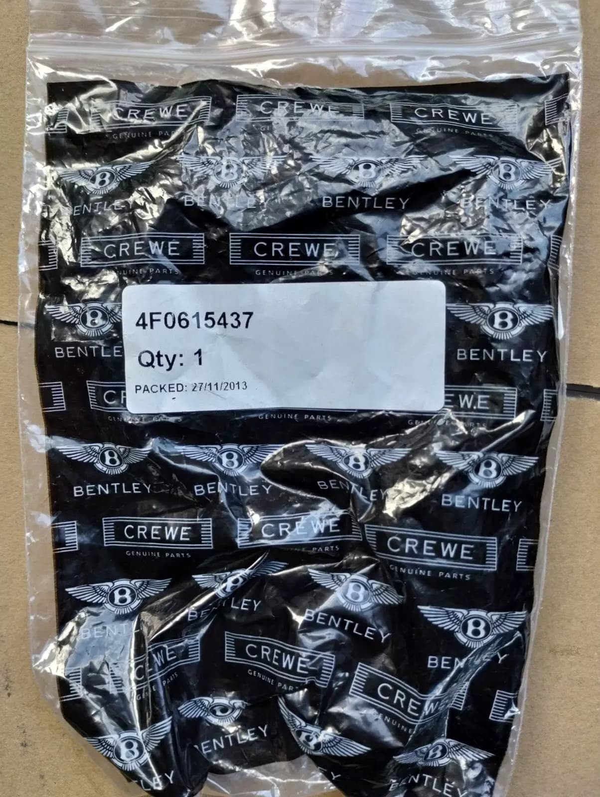 ORIGINAL BENTLEY CONTACTS 1 PCS NR: 4F0615437