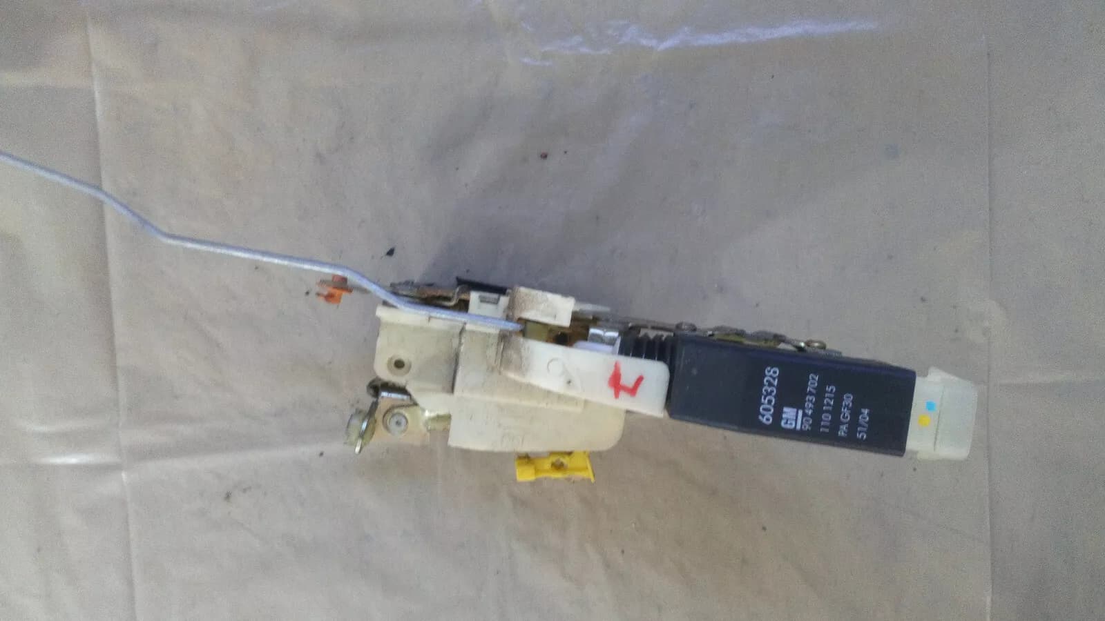 Saab 900 NG Convertible door lock right year:1994-98