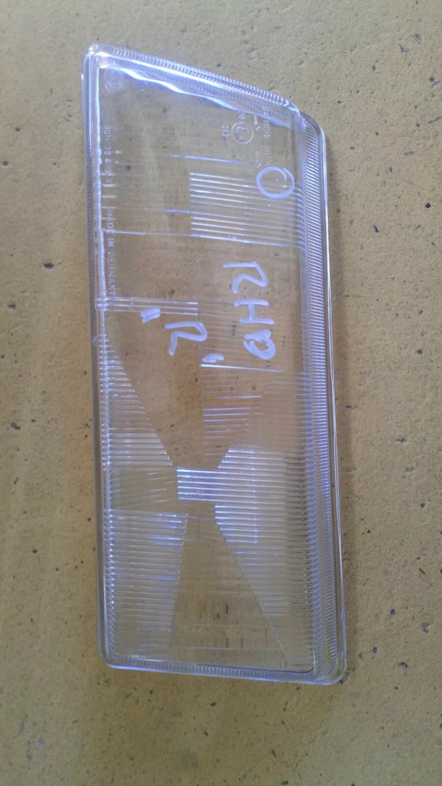 SAAB 9000 RHD headlight glass left Bj:1992-1998