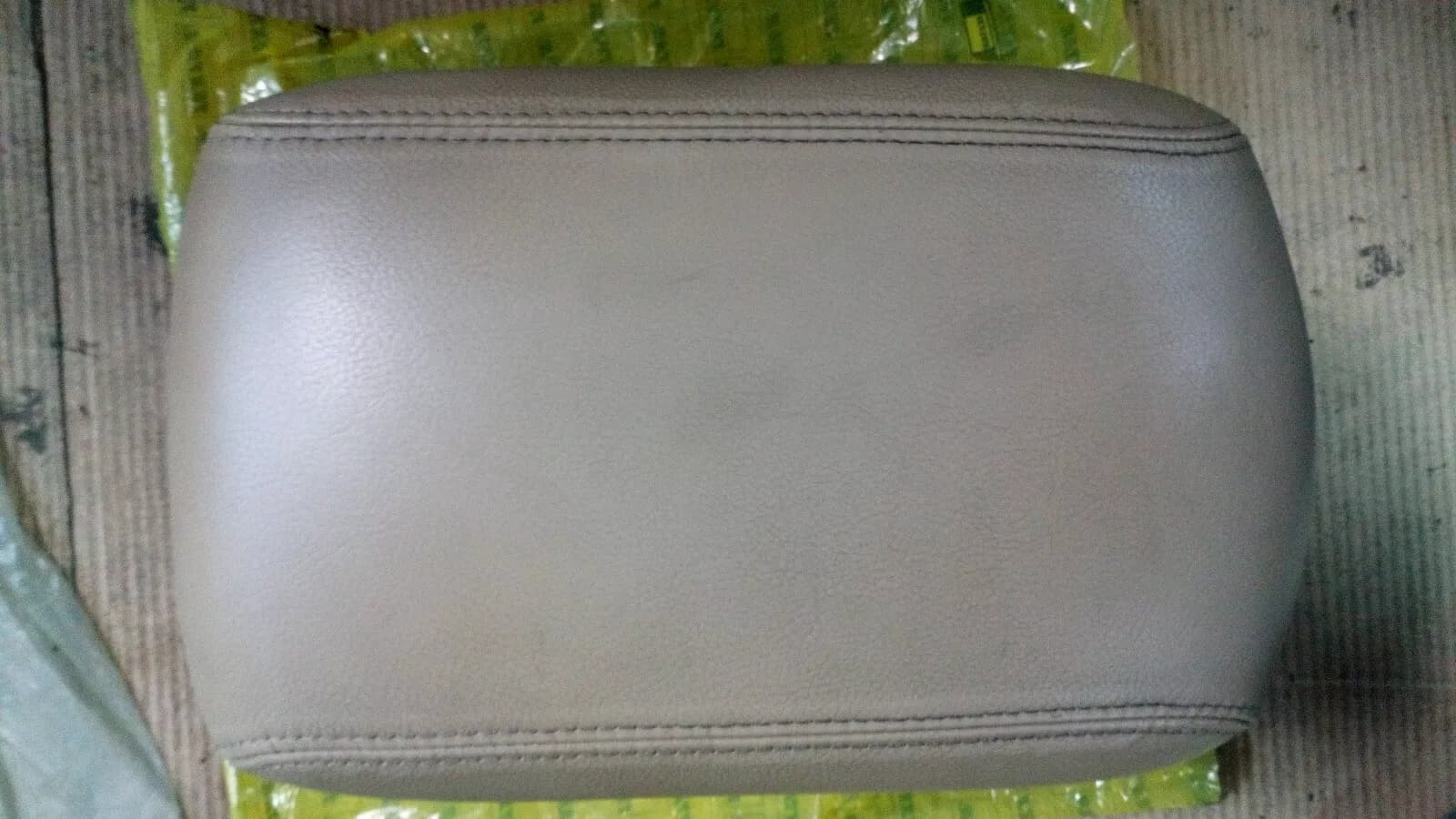 Peugeot 607 Armrest,Beige part no:96342195, 94957537,96489730, 96506507