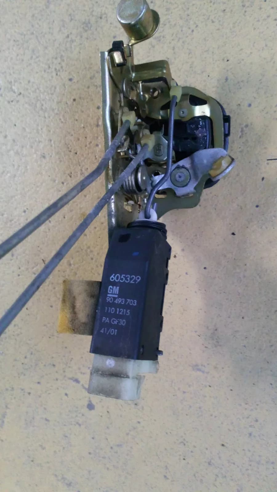 SAAB 900, 9-3 central locking engine Part no:605329 Year:2001