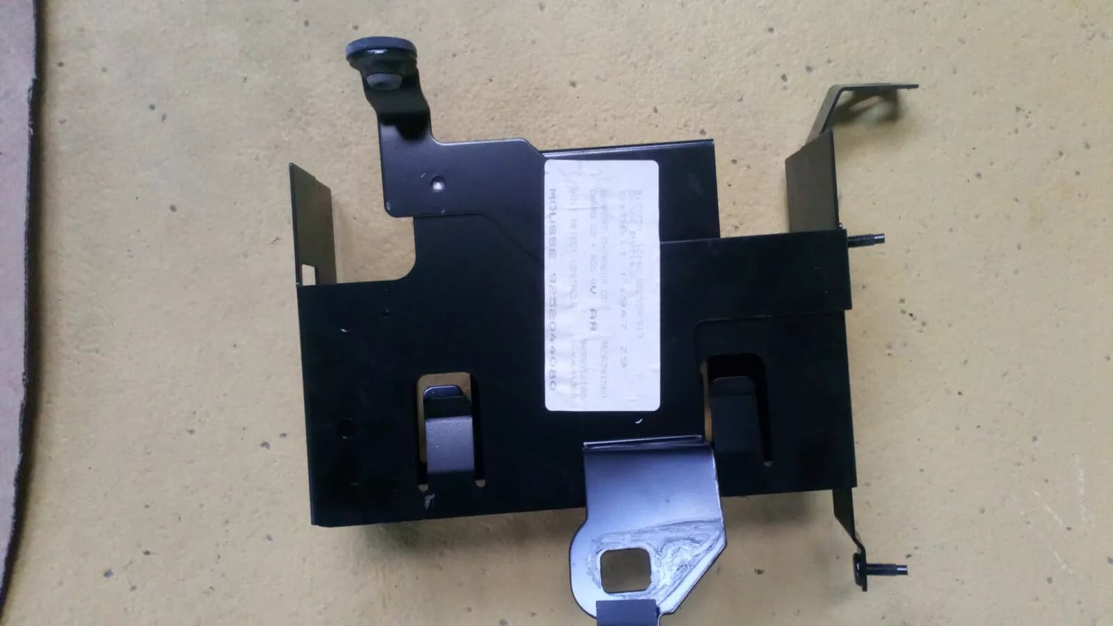 Peugeot 607 original CD changer holder Part no :9252044080