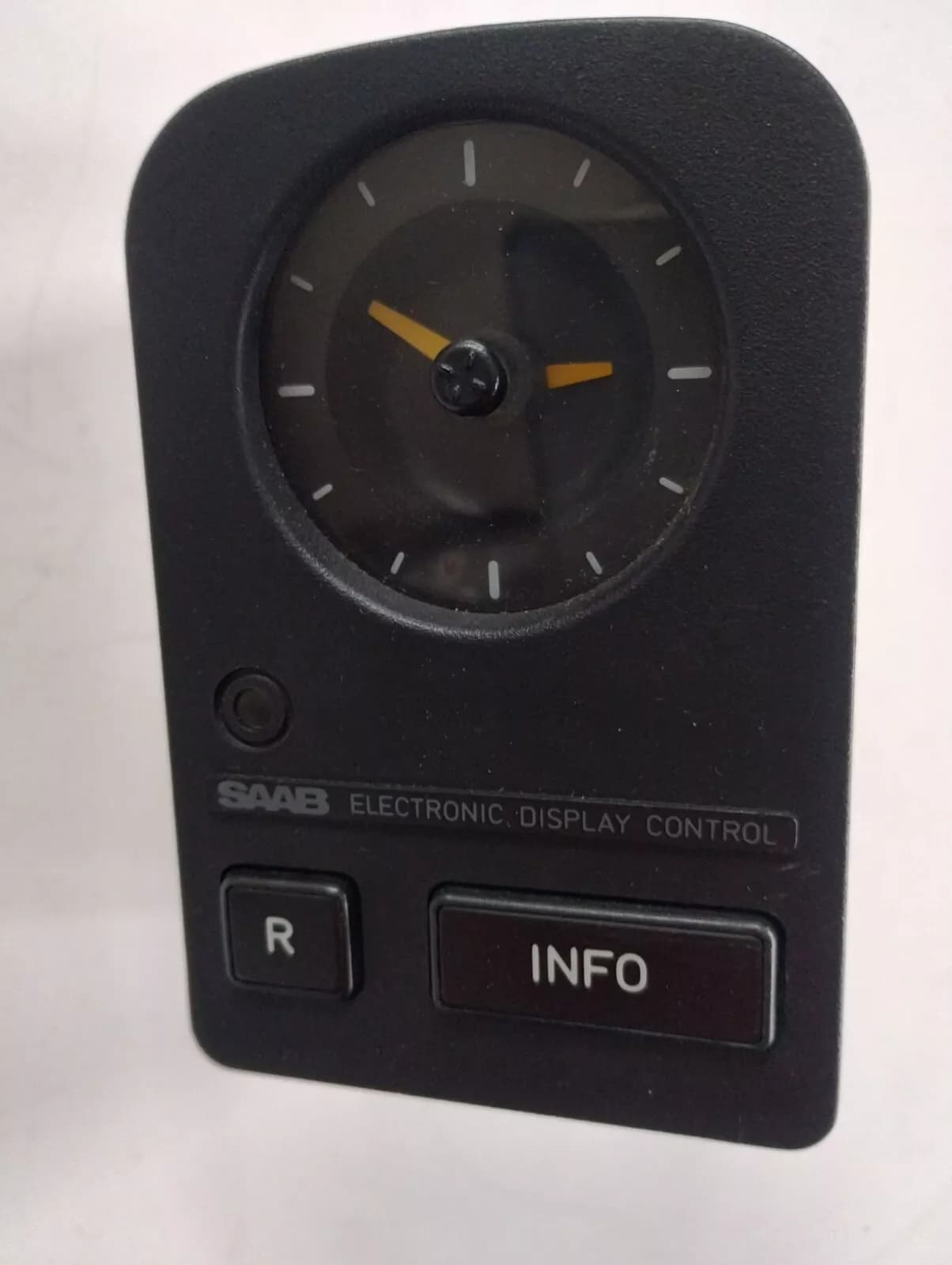 Saab 9000 Electronic Display Control, Claw, left No: 9513334
