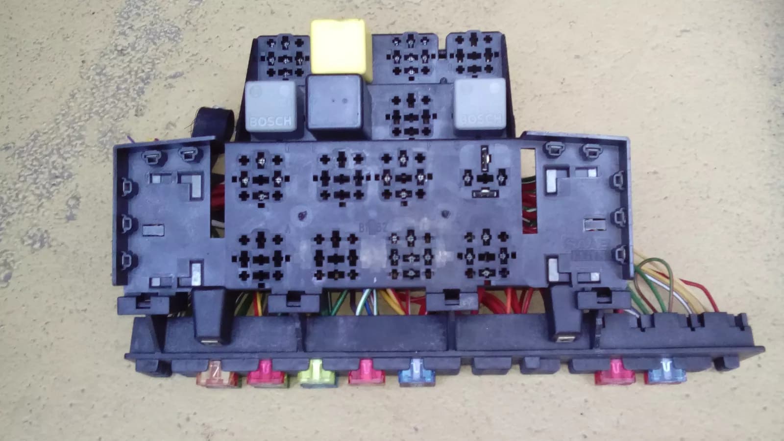 SAAB 9000 fuse box, part no: 4174967 mileage 112 550 km