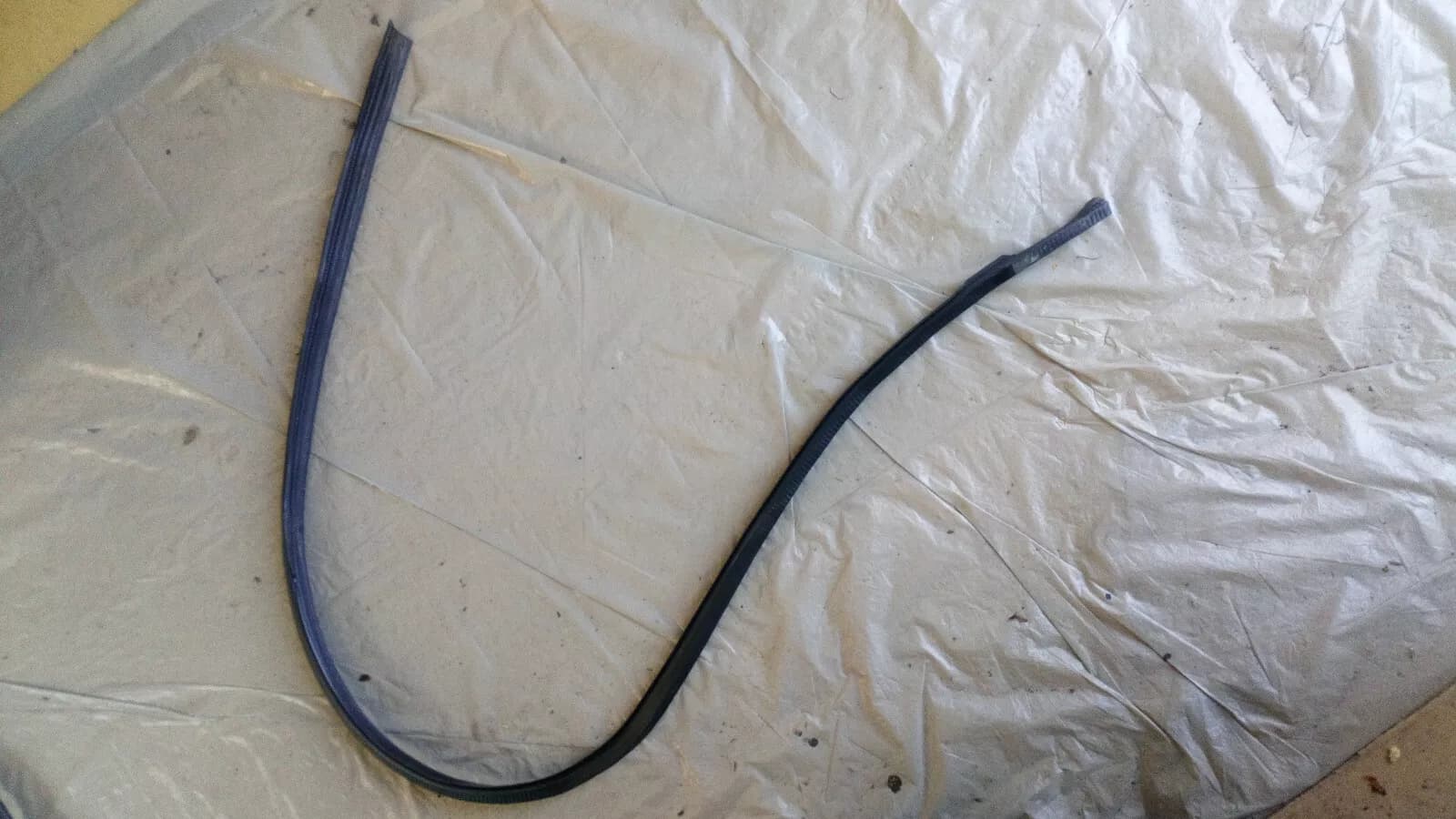 SAAB 9000 door seal top right part no 4559035 year: 1992-98