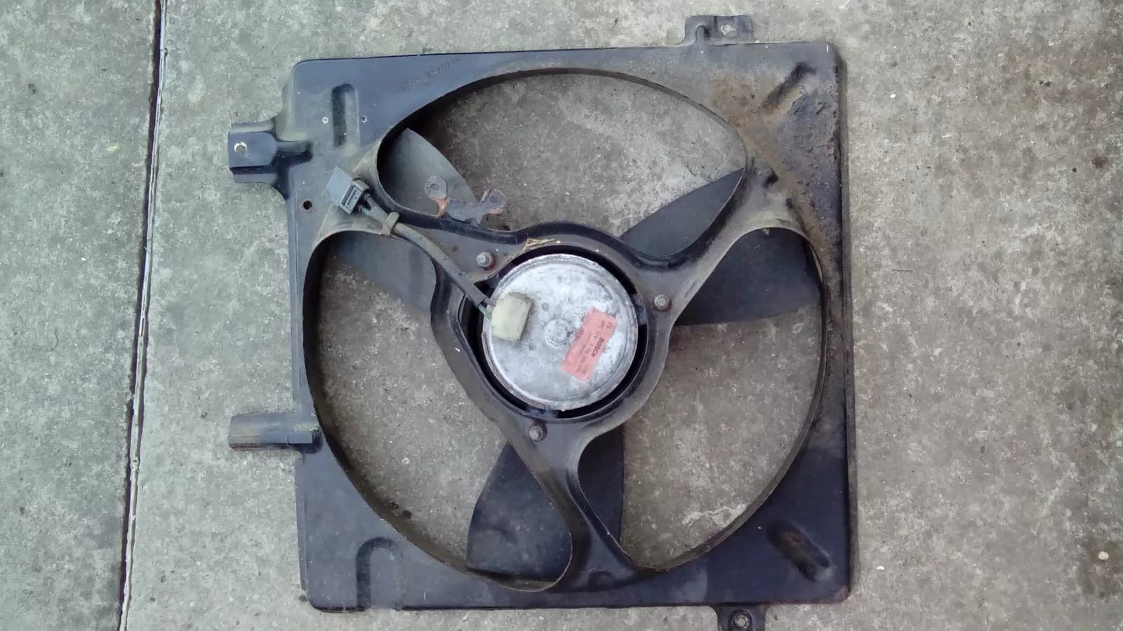SAAB 9000 engine cooling fan part no:7592918