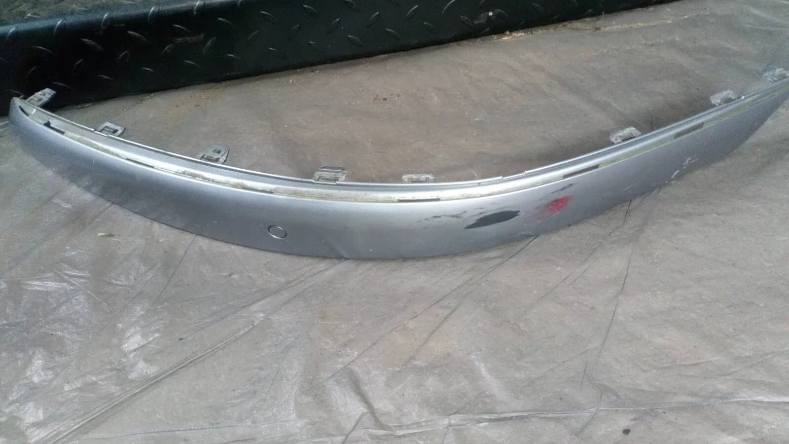 Peugeot 607 front bumper trim left year:2008 part no:9649009577