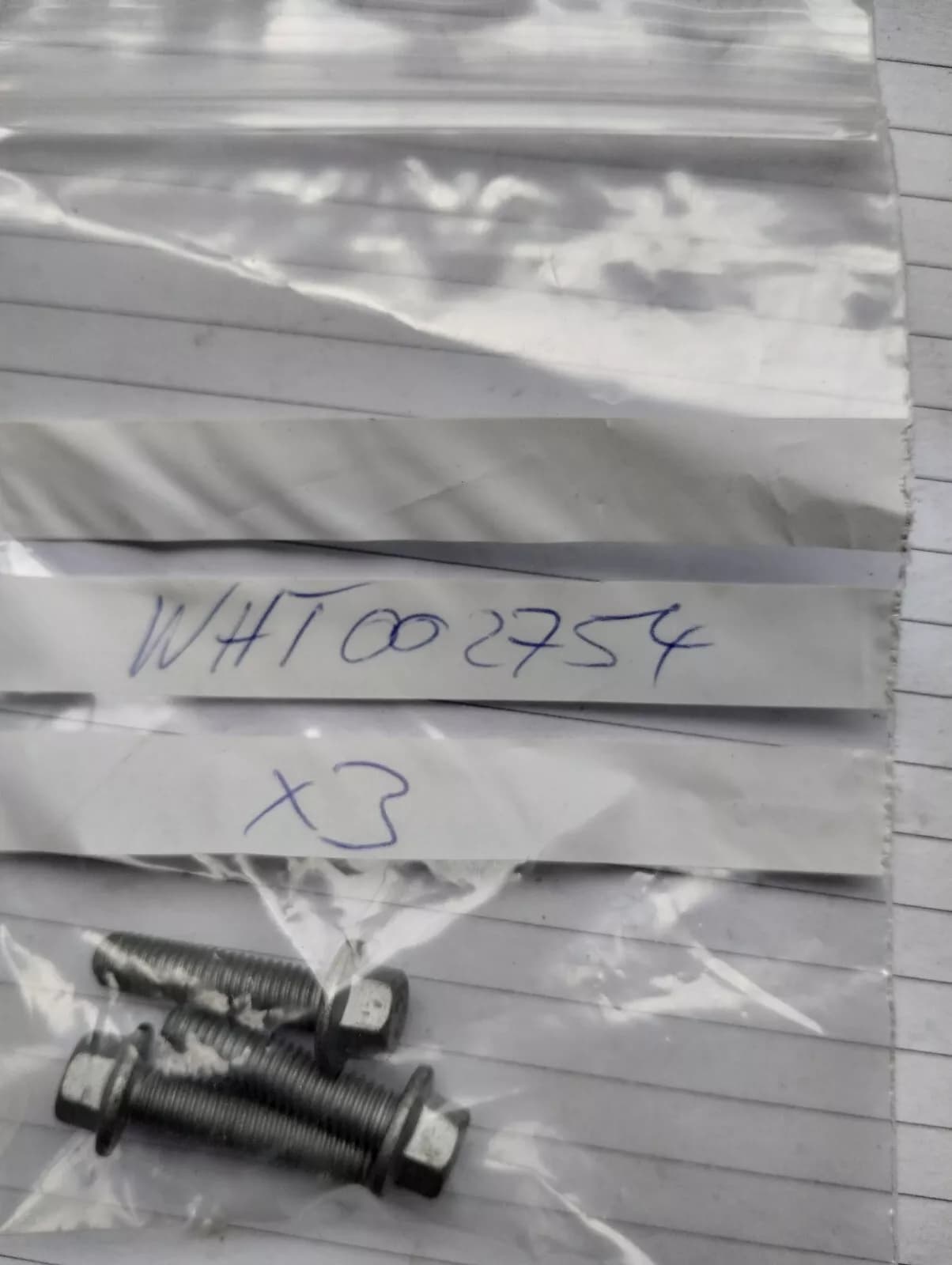 GENUINE VW GROUP PARTS, SCREW BATTERY HOLDER LEFT 3 PCS No: WHT002754