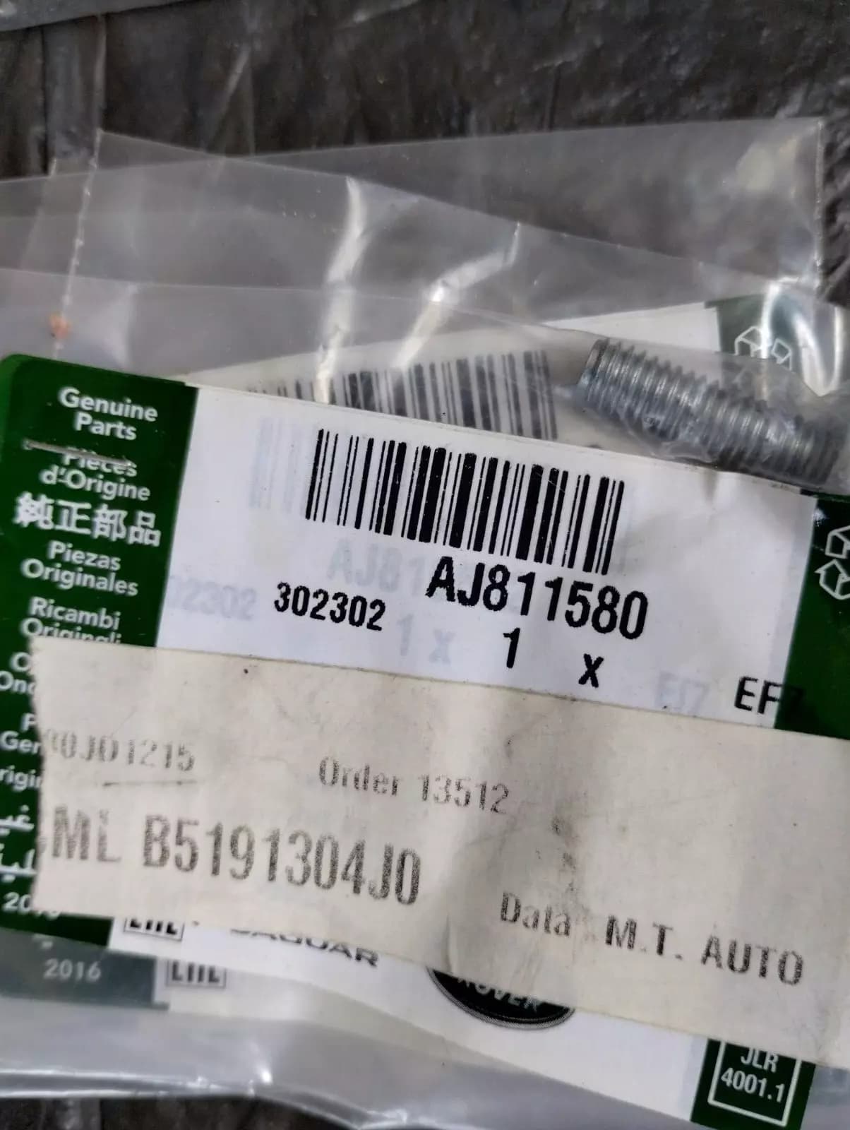 Genuine Jaguar, Land Rover, screw 7 Pcs Nr: AJ811580