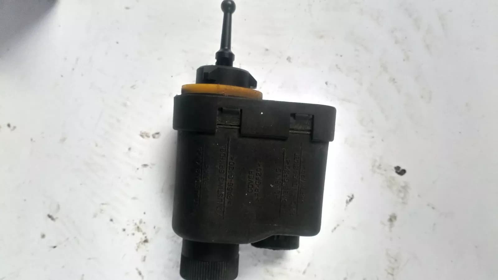 Saab 900, 9-3 headlights adjust engine,