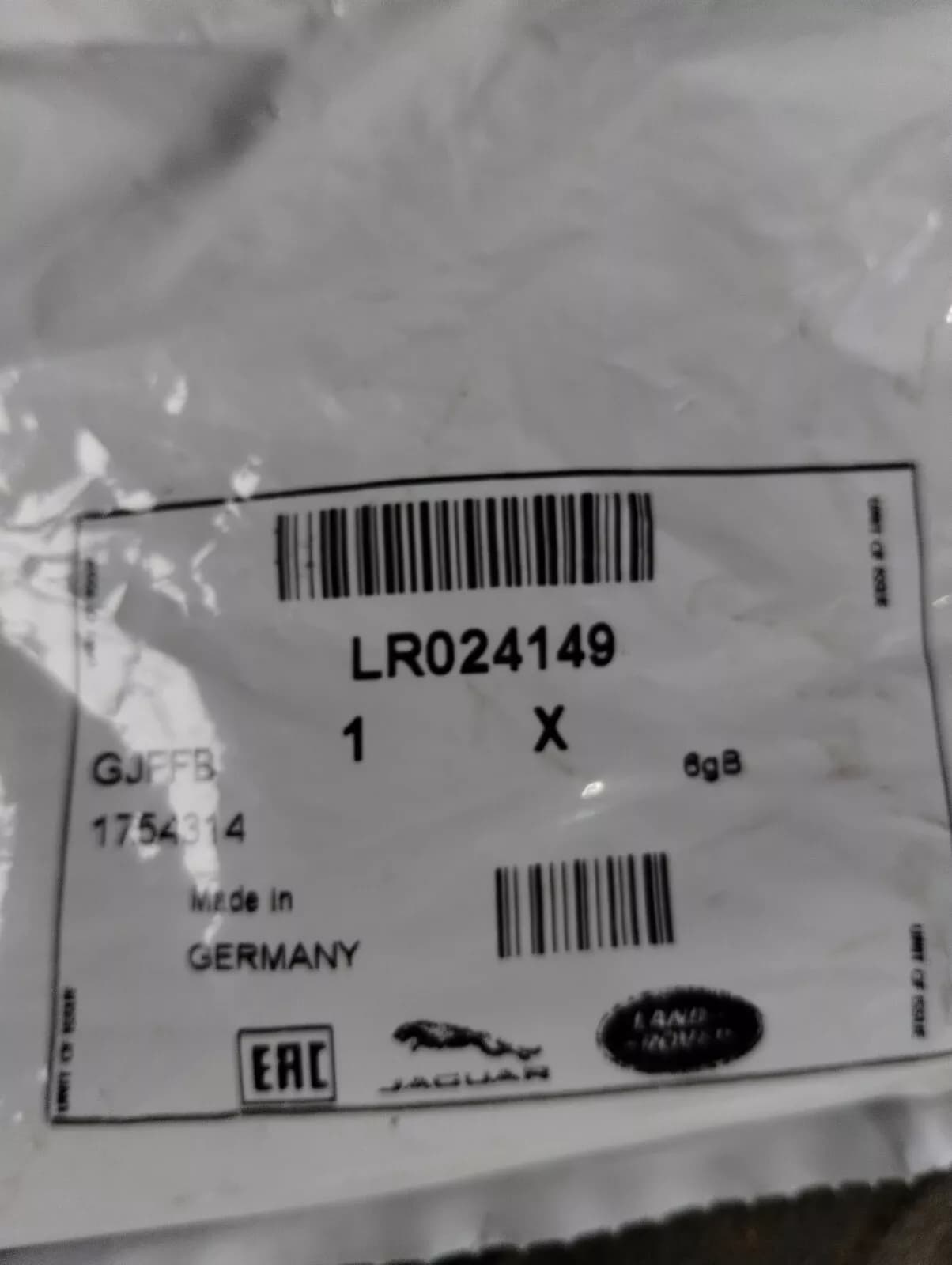 Genuine Jaguar, Land Rover, bolt 2 Pcs No: LR024149