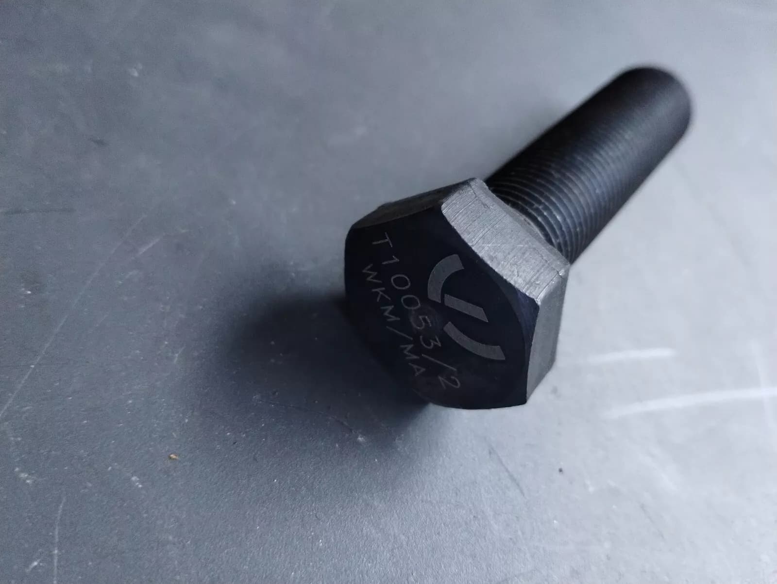 NEW BENTLEY genuine SCREW No: T10053/2