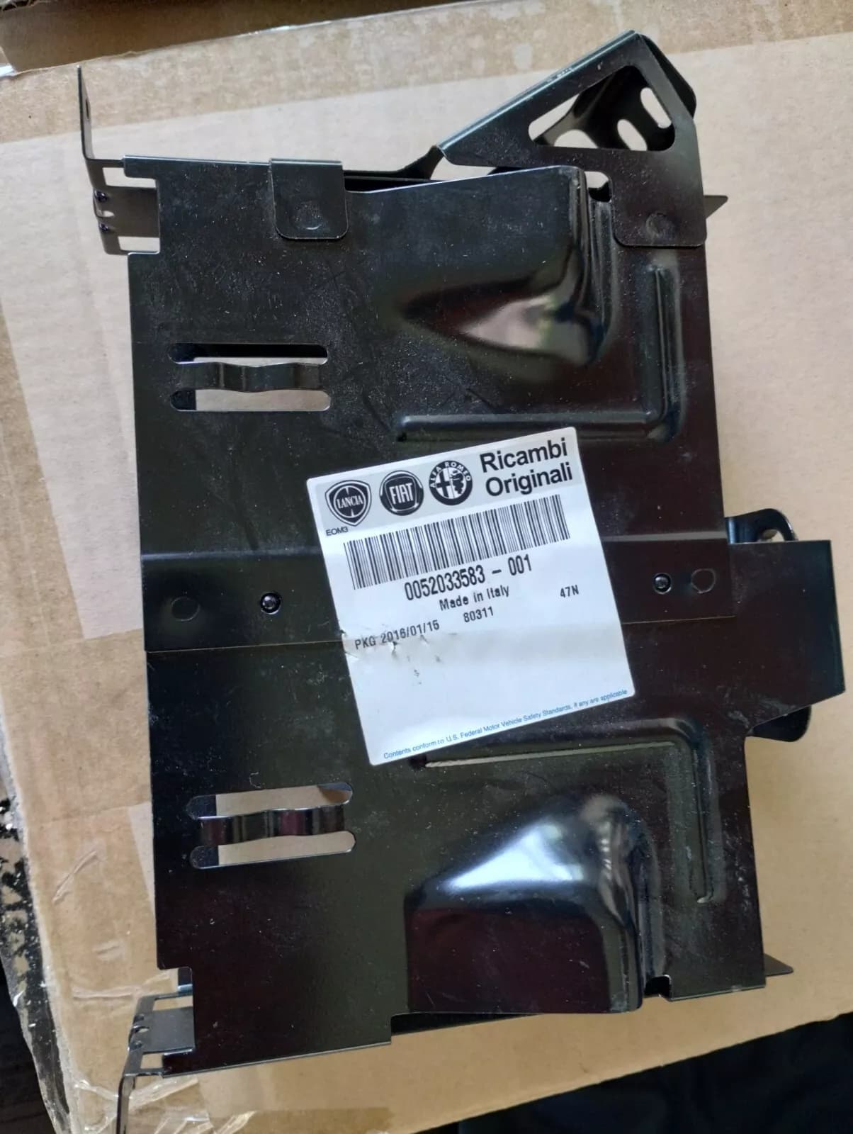 Genuine Fiat Bracket No : 52033583
