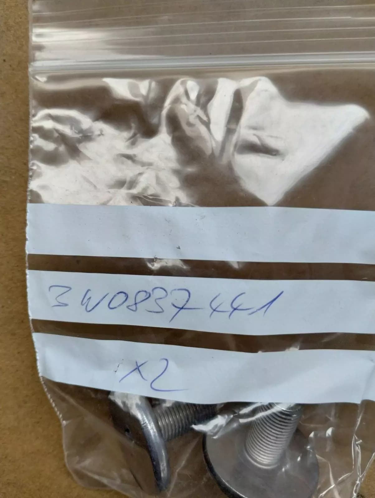 ORIGINAL VW GROUP PARTS, CLAMP 2PCS Nr: 3W0837441