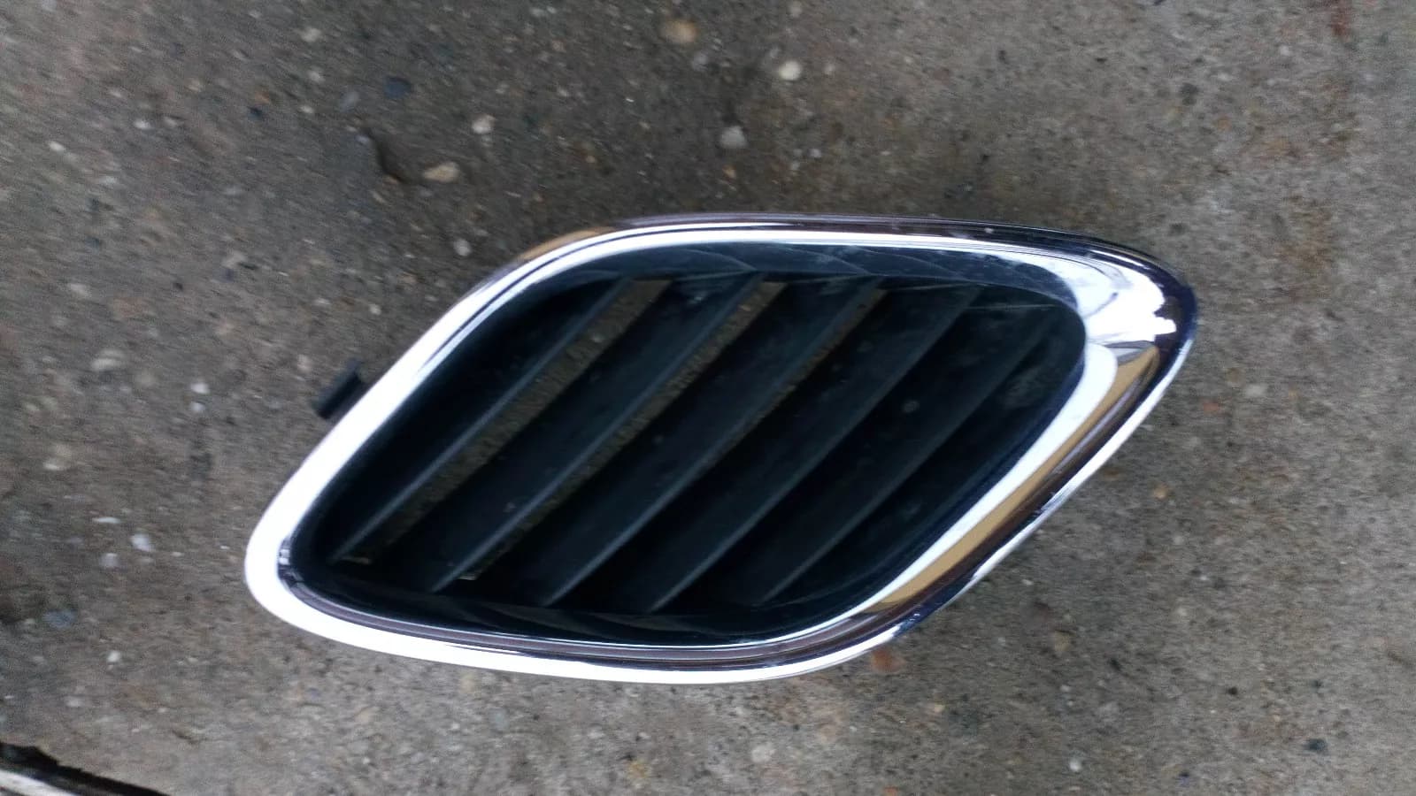 SAAB 9-3 bumper grill right part no:12787228 year:2003-07