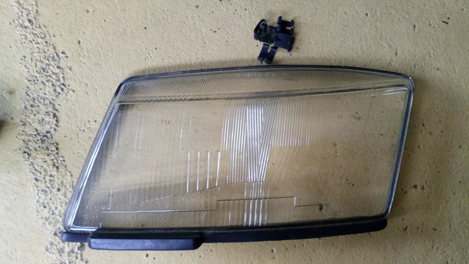 SAAB 9-3 headlight glass left Year: 1998-2003