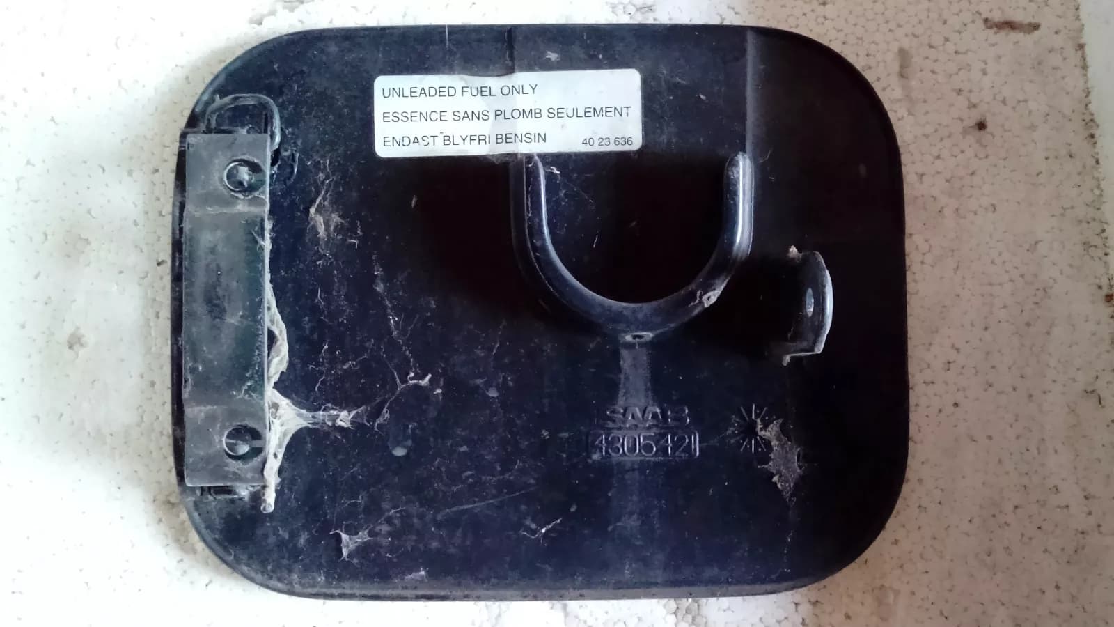 Saab 9000 fuel filler cap Color green Part no:4305421