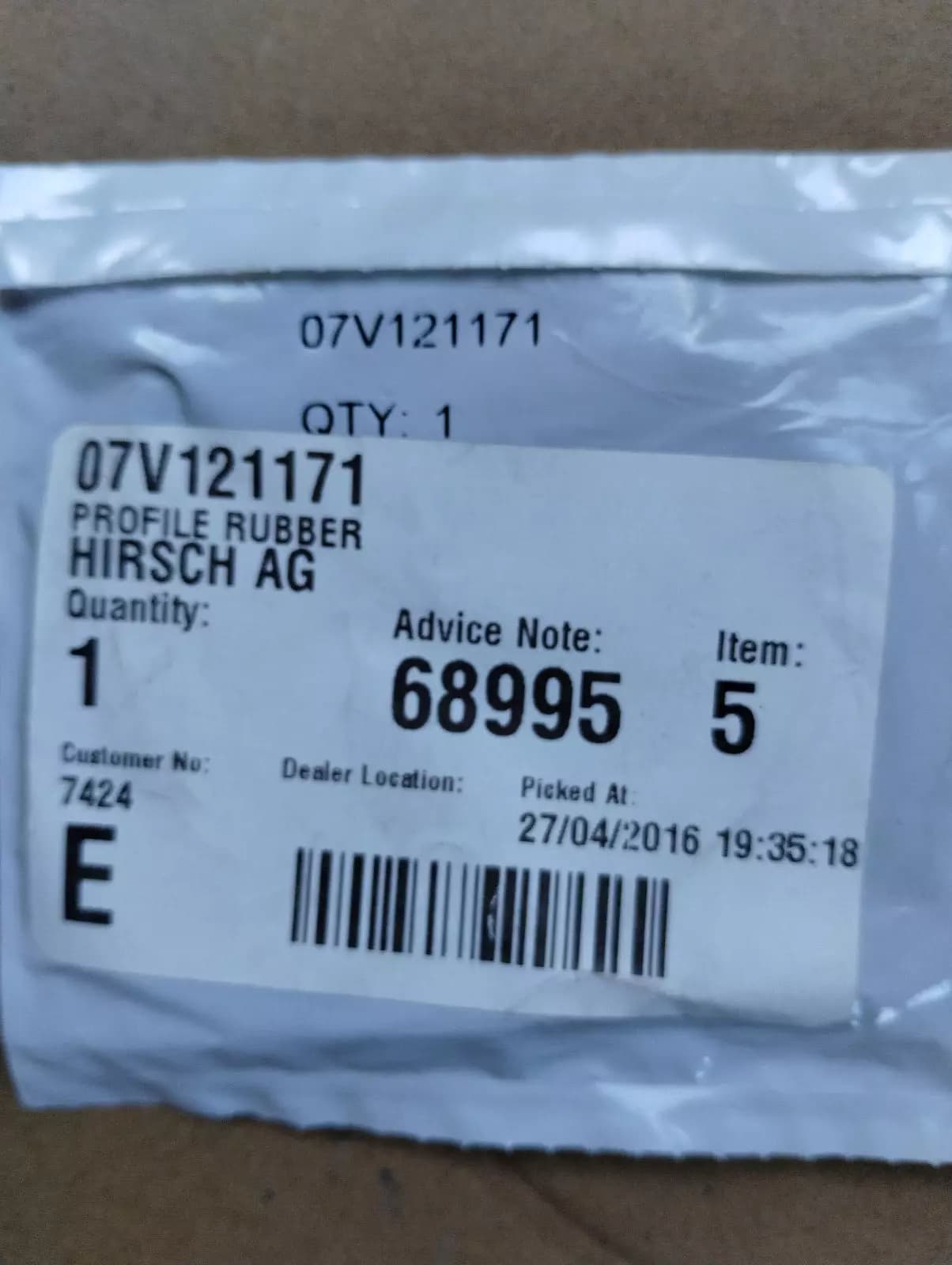 ORIGINAL BENTLEY PROFILE RUBBER 1 PCS No: 07V121171